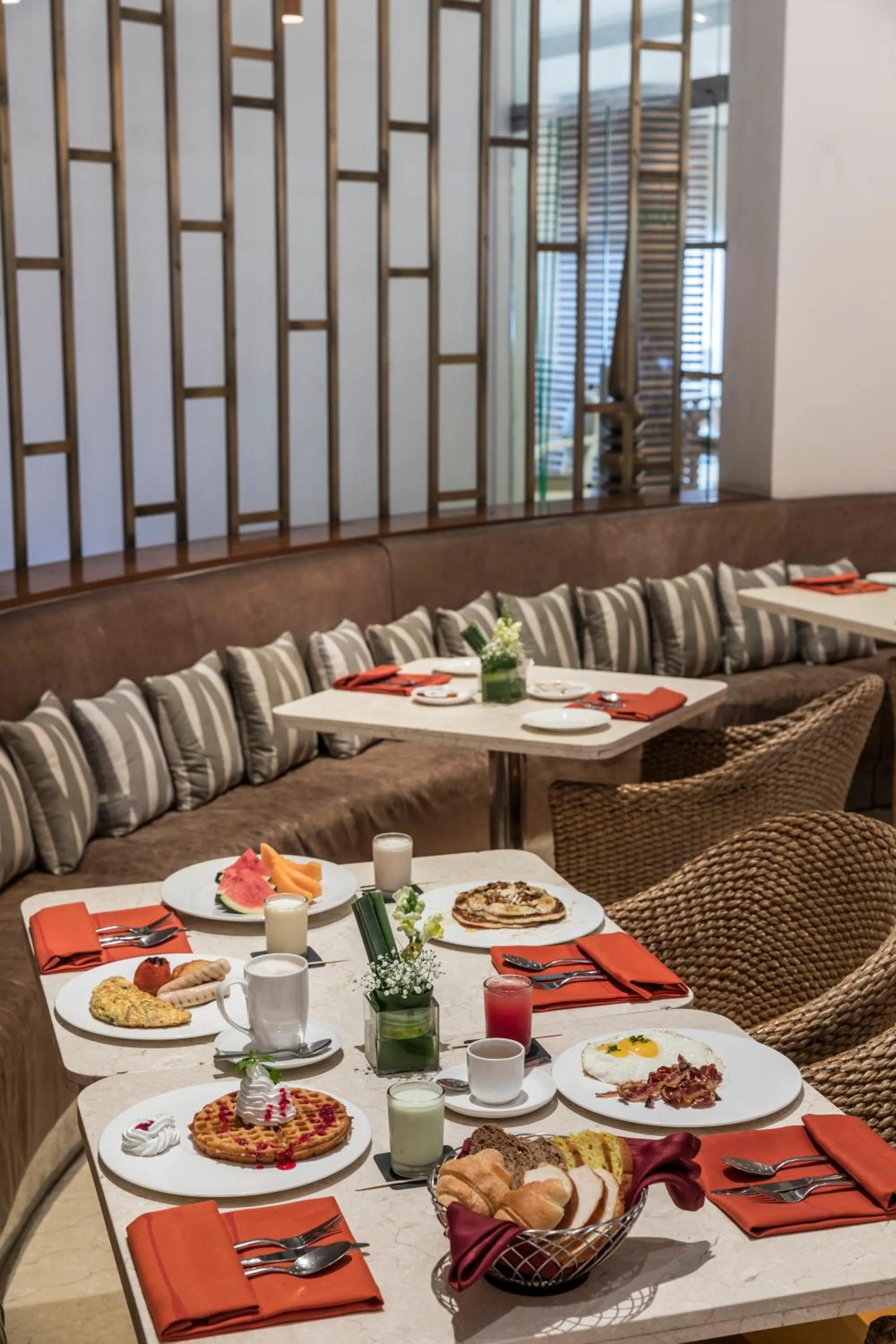 Breakfast in The Park Navi Mumbai