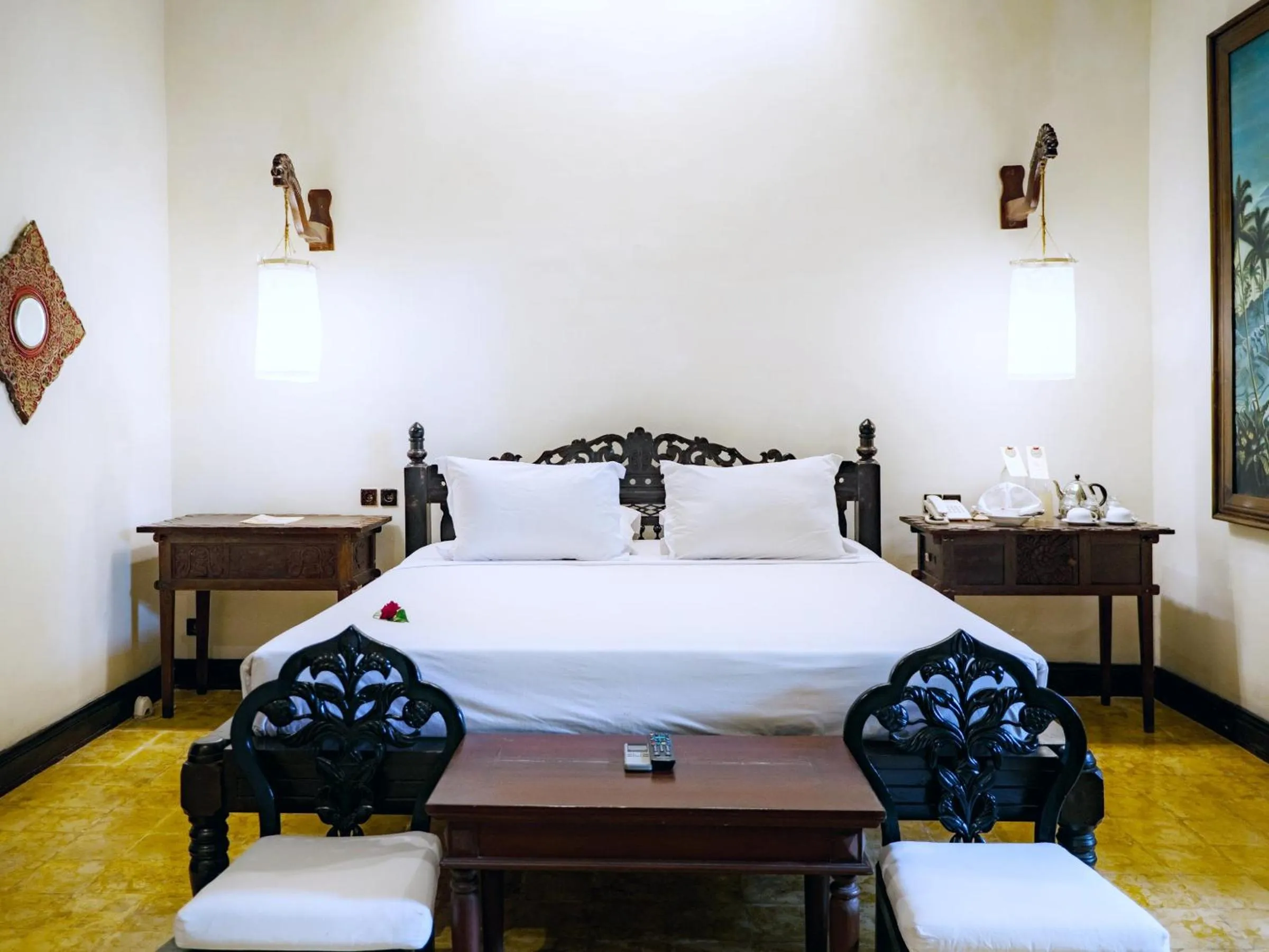 Bed in Hotel Tugu Blitar