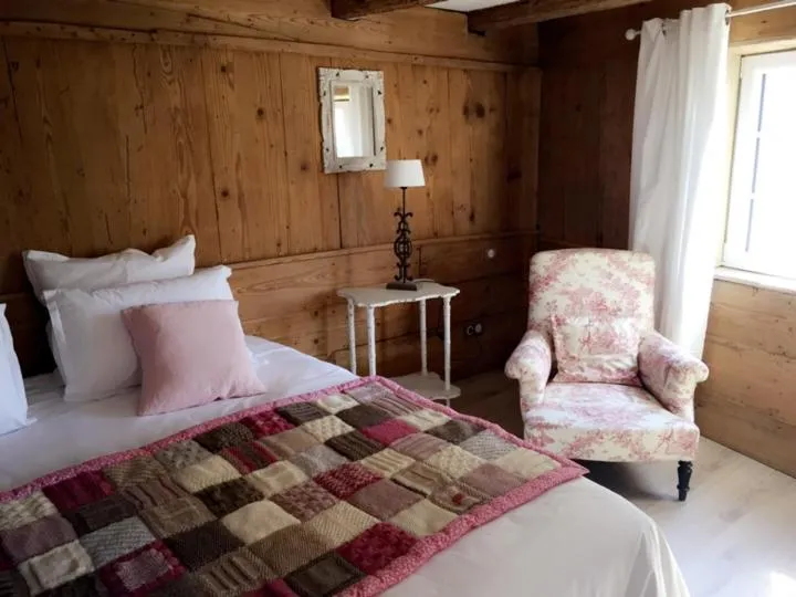 Bed in La Grange aux Coqs