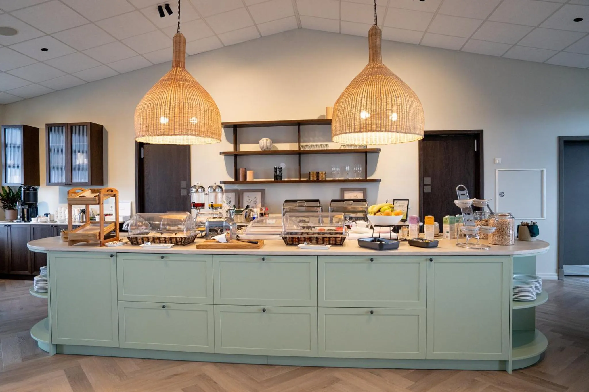 Buffet breakfast in Hotel Grimsborgir by Keahotels