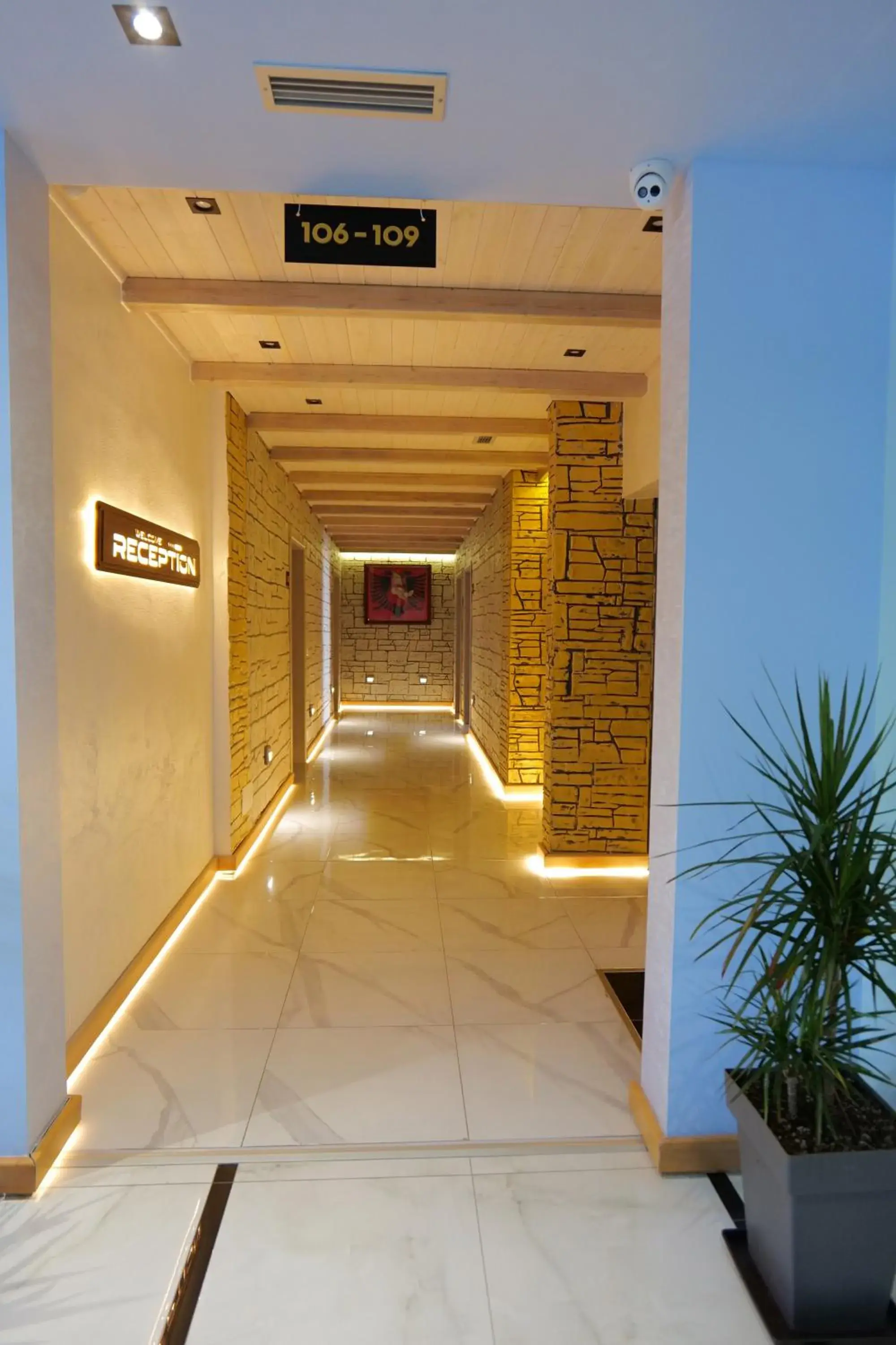 Facade/entrance in Oceanic Overview Suites Facade/entrance in Oceanic Overview Suites