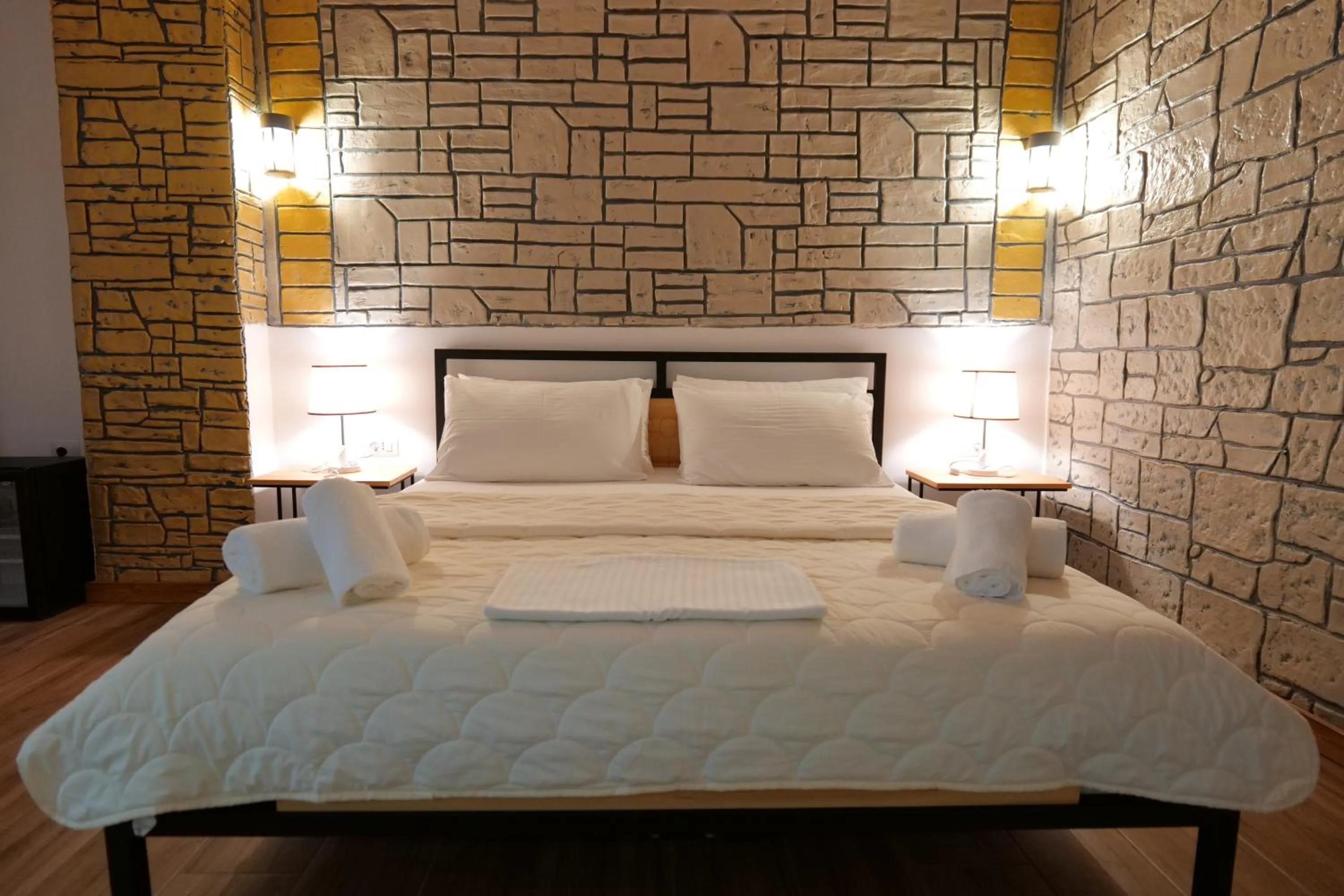 Bed in Oceanic Overview Suites