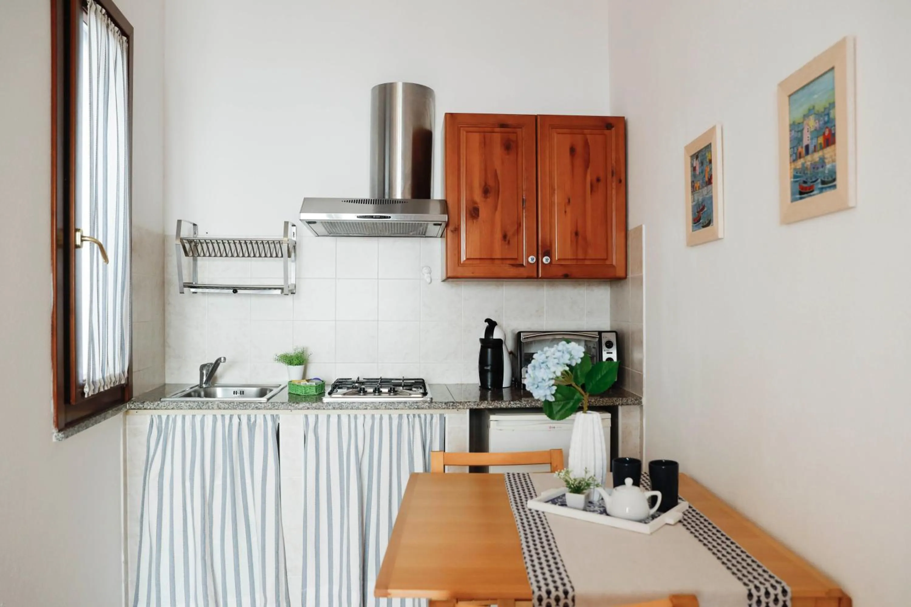 Coffee/tea facilities in Il Melo Residence