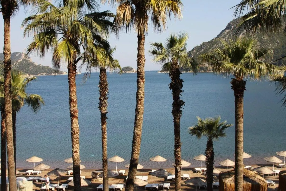 Beach in Quadas Hotel - Adult Only