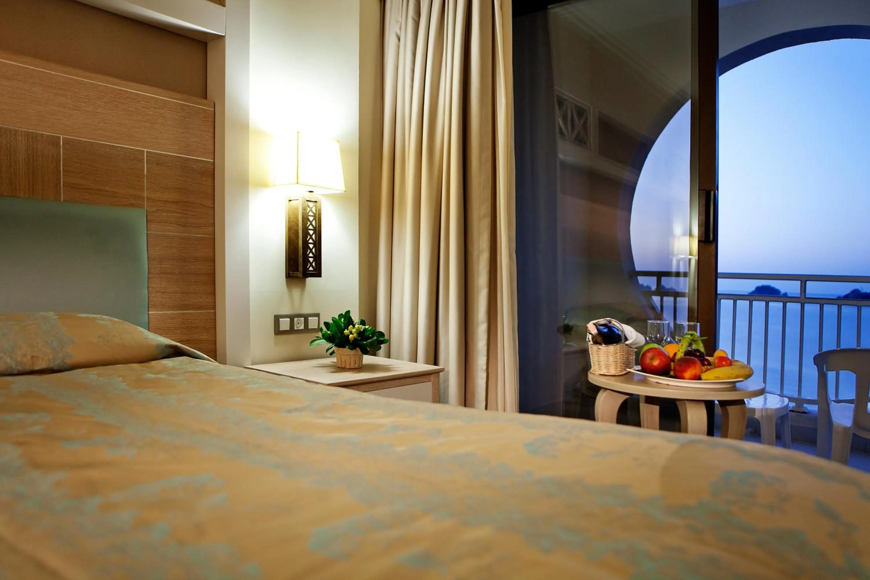 Bedroom, Bed in Quadas Hotel - Adult Only