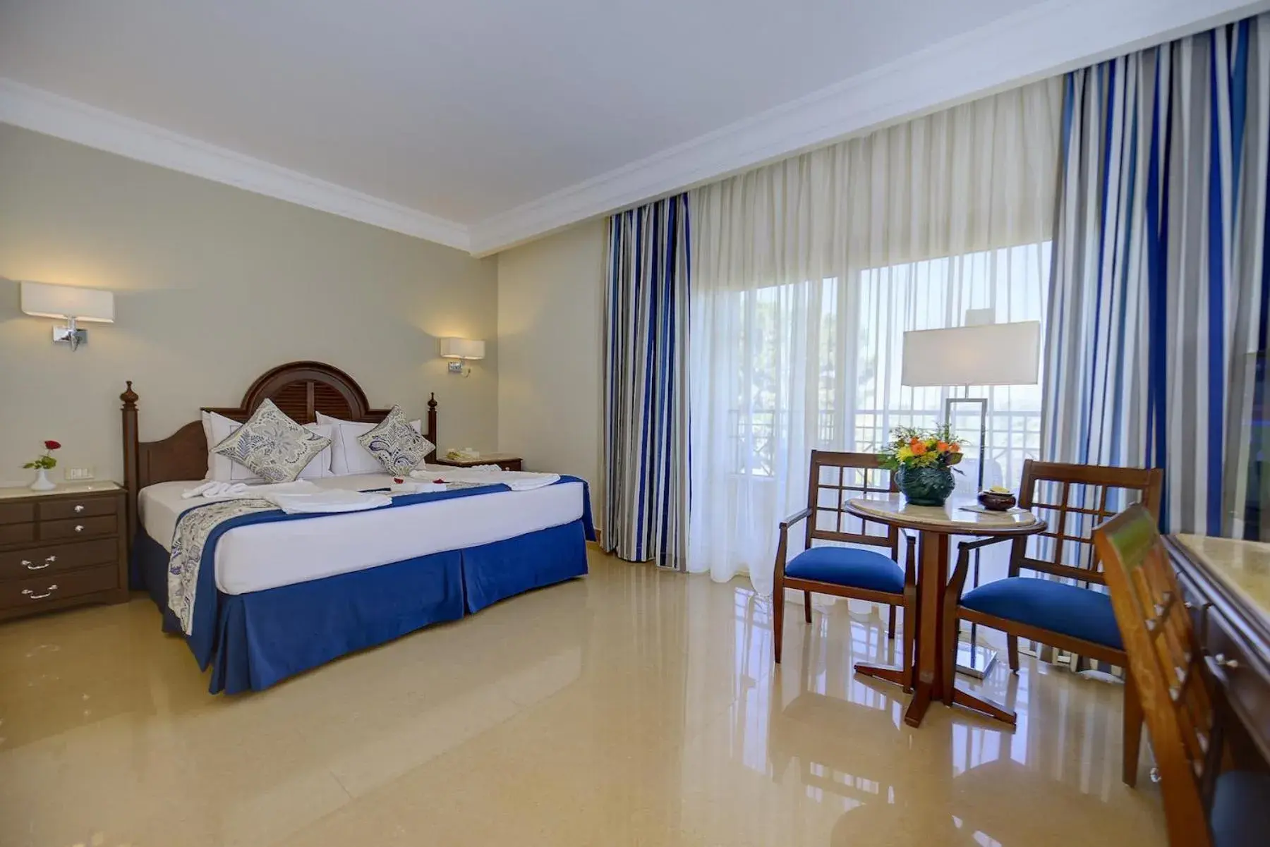 Balcony/Terrace, Bed in Stella Di Mare Grand Hotel Balcony/Terrace, Bed in Stella Di Mare Grand Hotel