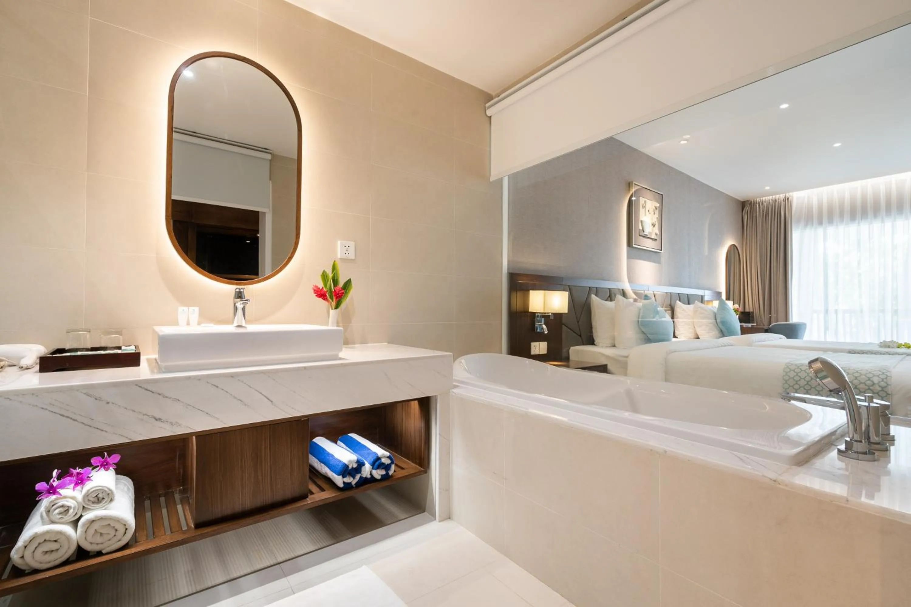 Bathroom, Bed in Hoang Ngoc Beach Resort
