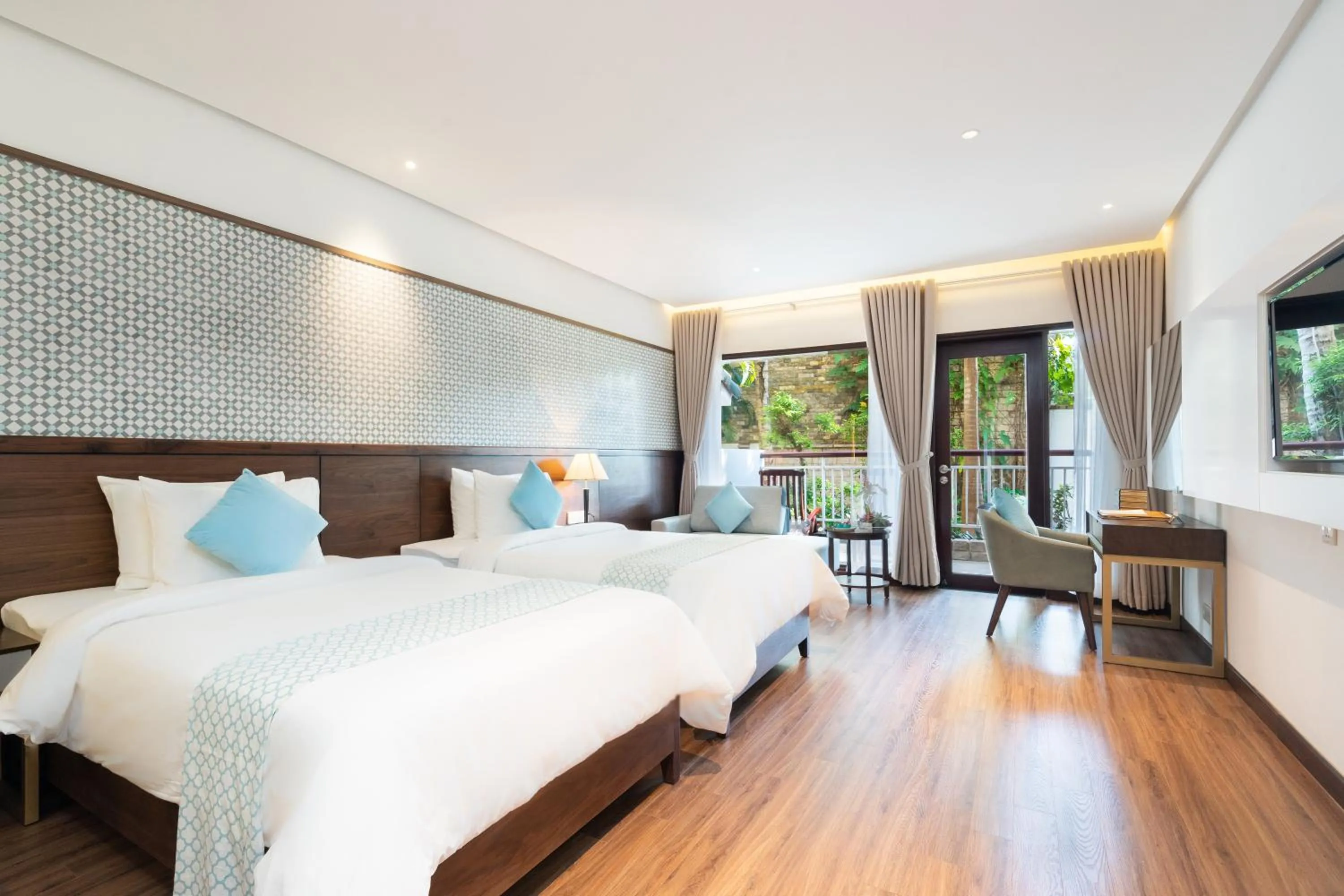 Bedroom, Bed in Hoang Ngoc Beach Resort