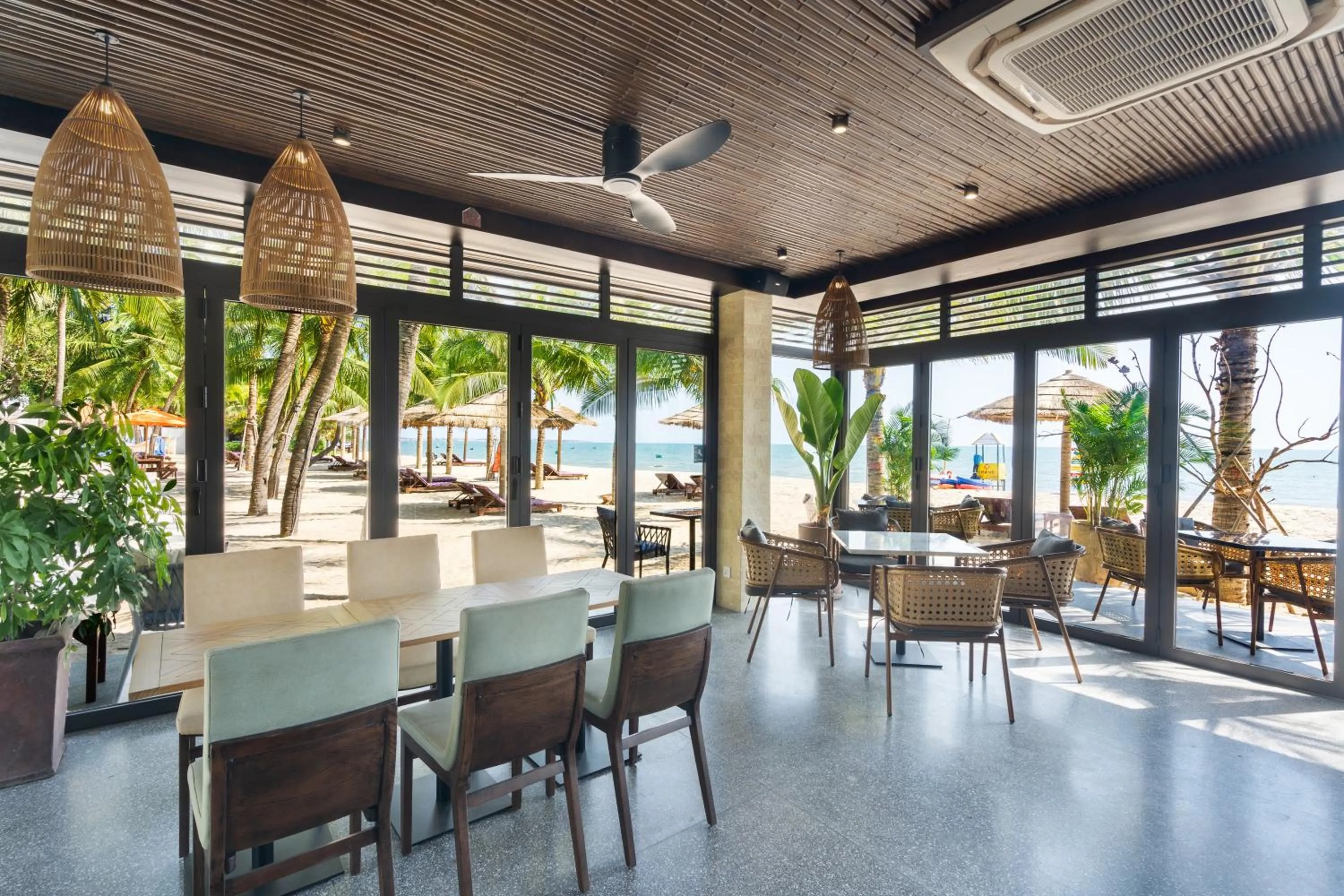 Restaurant/places to eat in Hoang Ngoc Beach Resort