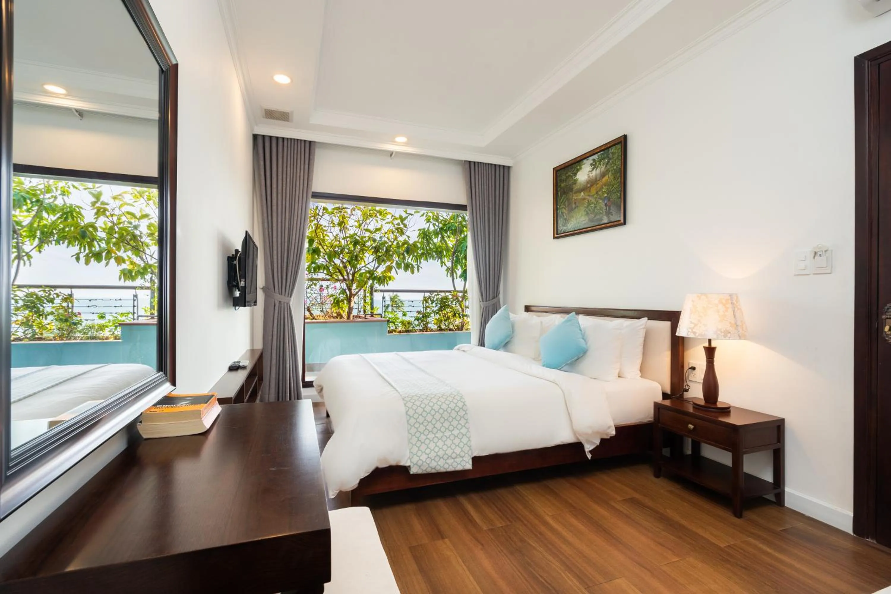 Bedroom, Bed in Hoang Ngoc Beach Resort