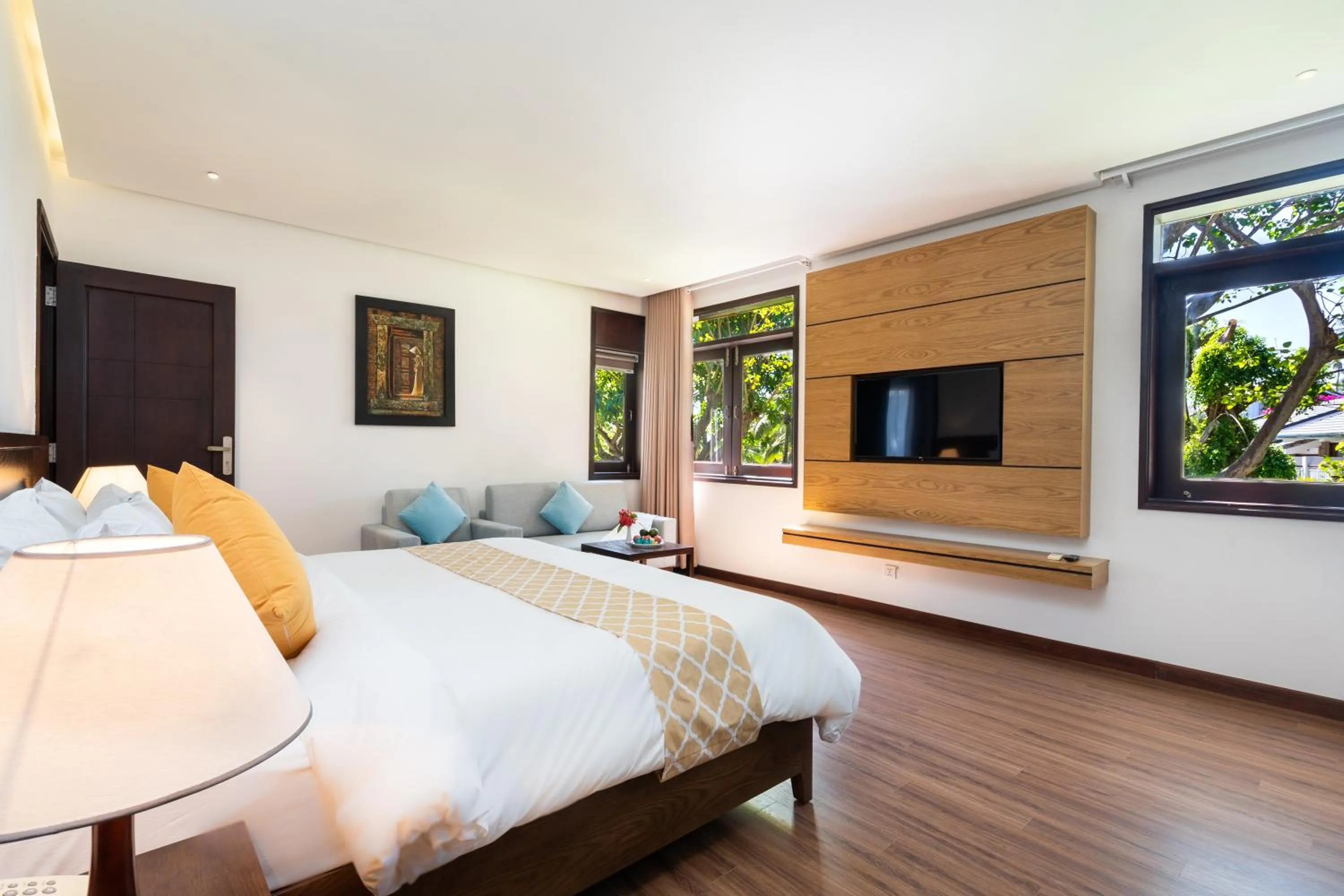 Bedroom, Bed in Hoang Ngoc Beach Resort