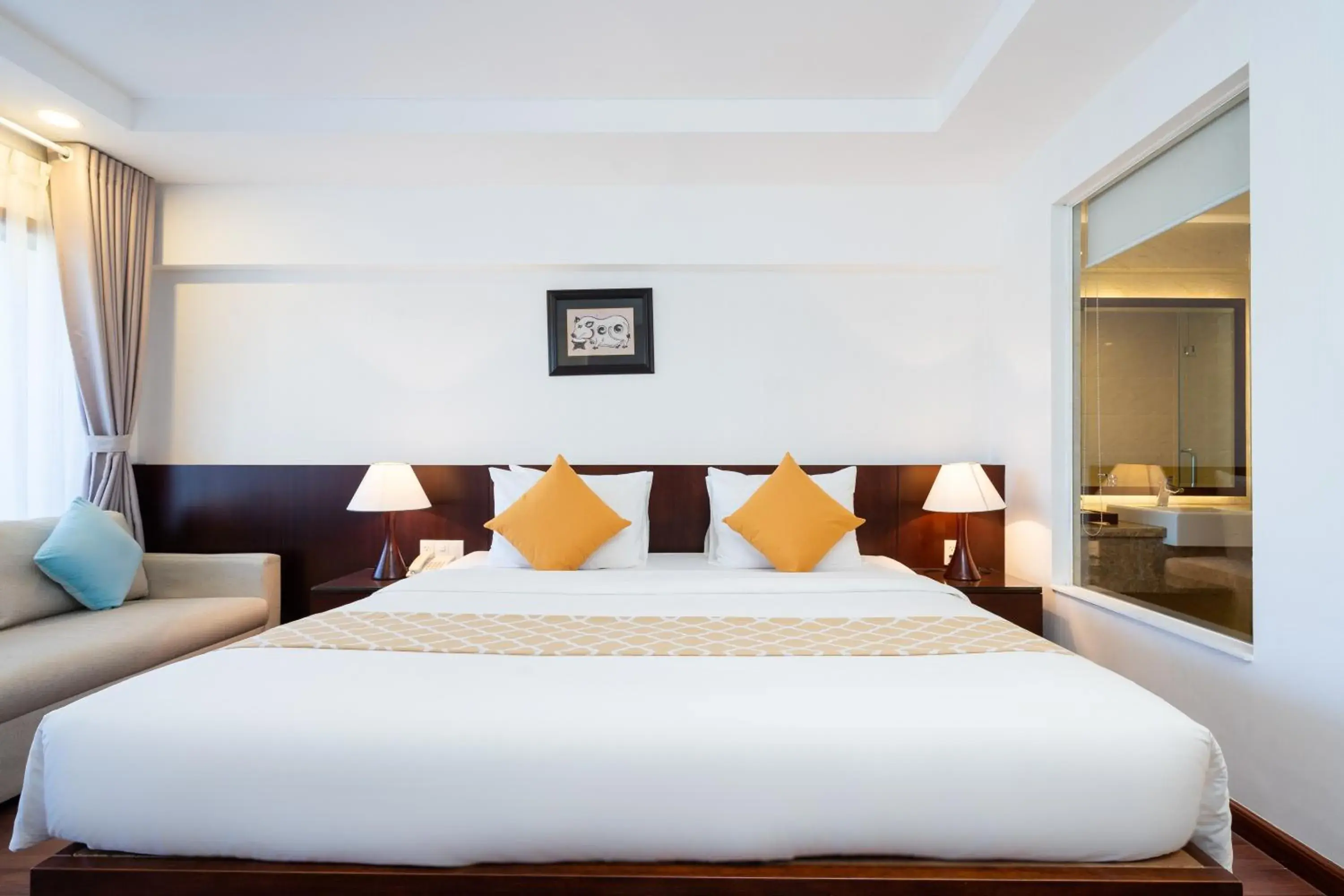 Superior Double Room with City View in Hoang Ngoc Beach Resort Superior Double Room with City View in Hoang Ngoc Beach Resort