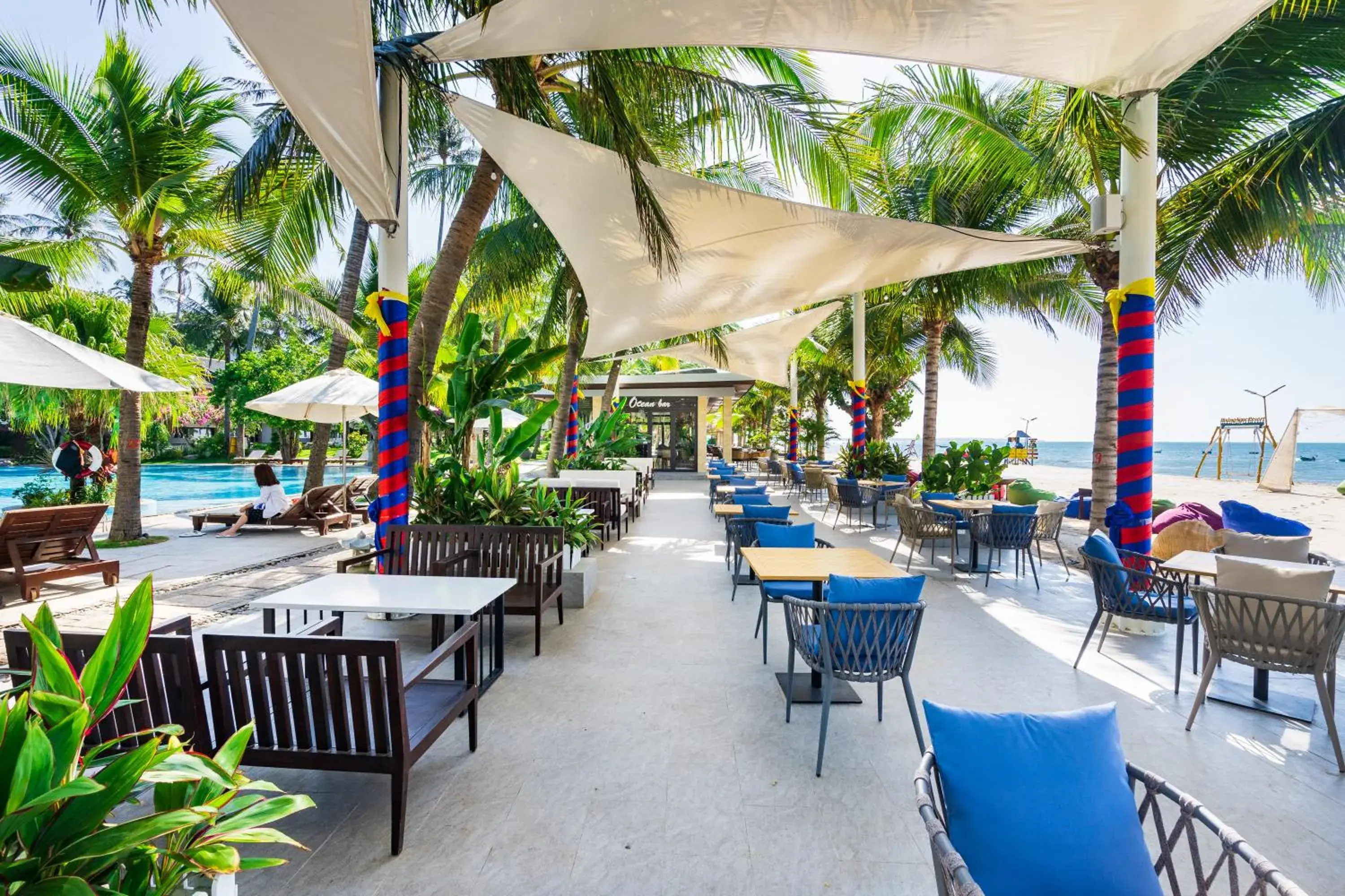 Restaurant/places to eat in Hoang Ngoc Beach Resort Restaurant/places to eat in Hoang Ngoc Beach Resort