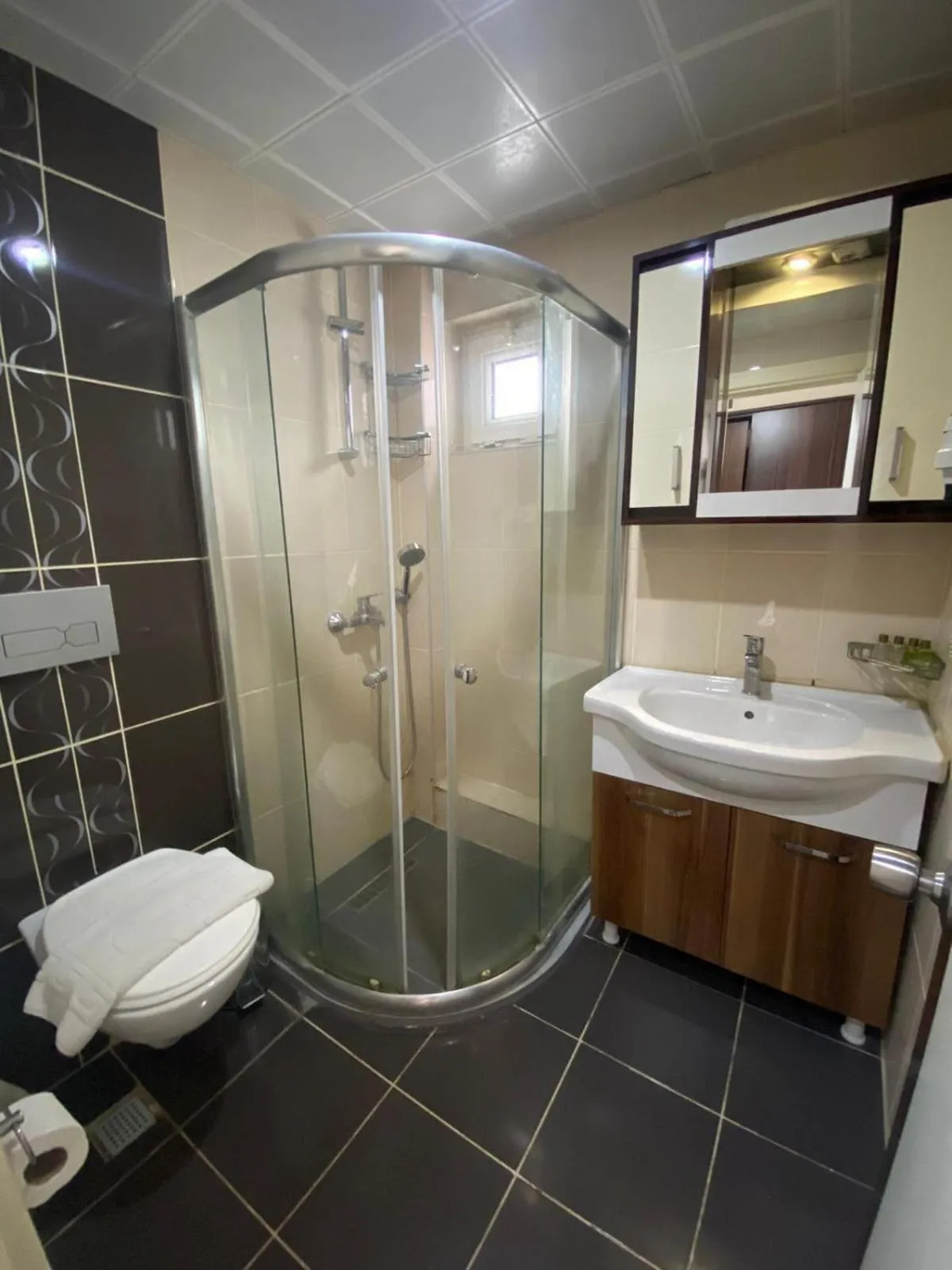 Bathroom in Theluna City Hotel