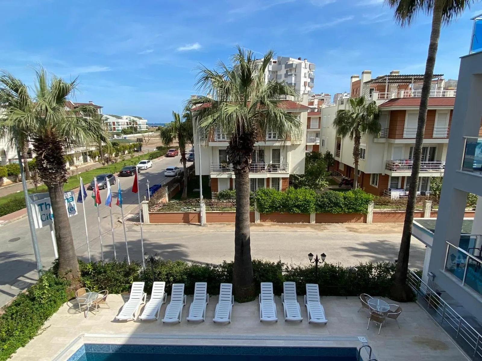 Balcony/Terrace in Theluna City Hotel