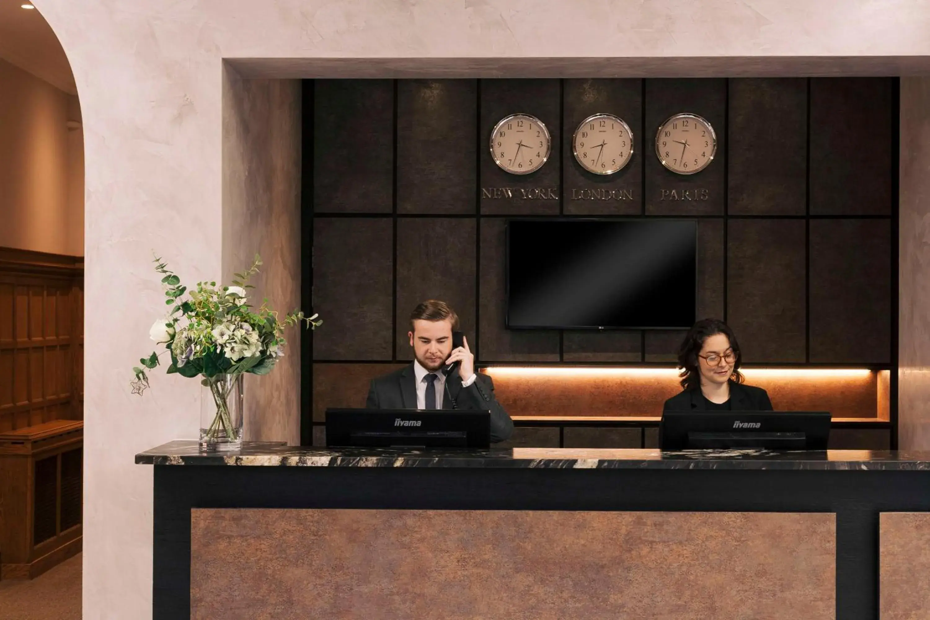 Lobby or reception in Oatlands Park Hotel Lobby or reception in Oatlands Park Hotel