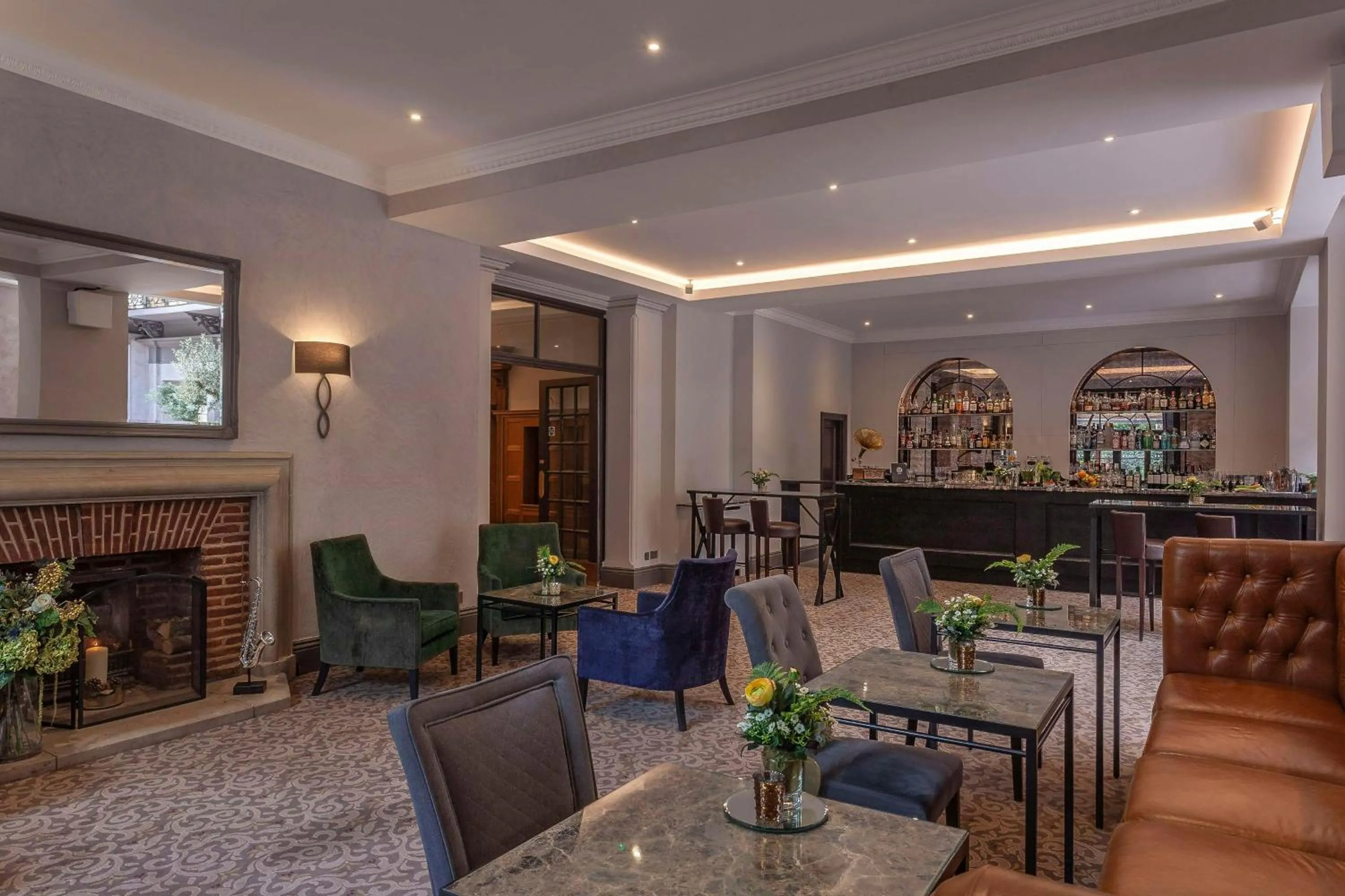 Lounge or bar in Oatlands Park Hotel