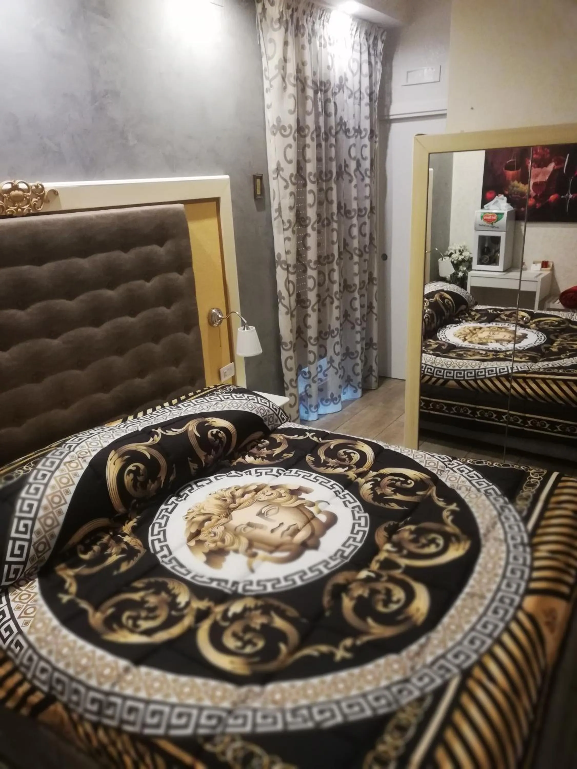 Bedroom in Max B&B Fiera