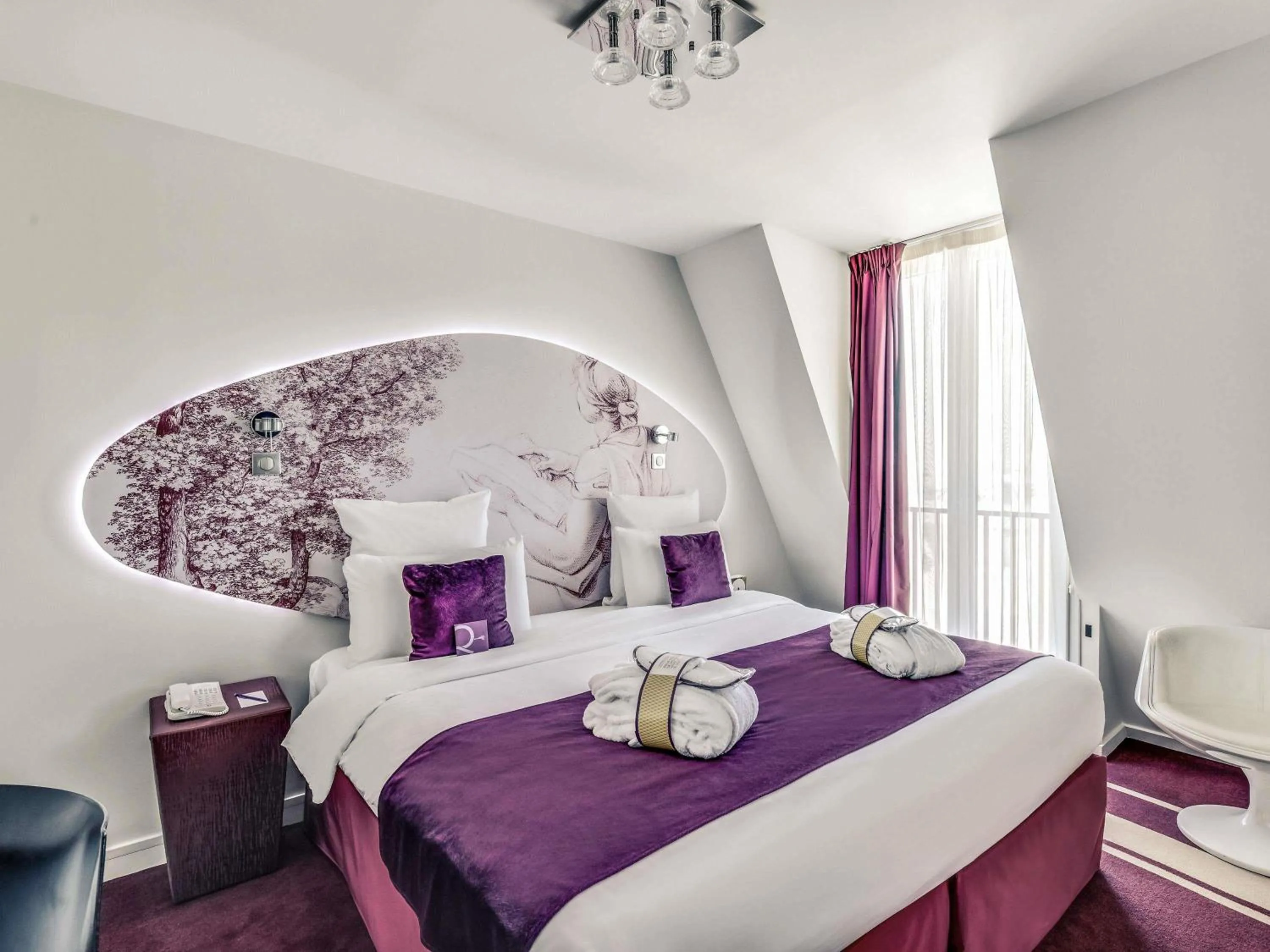 Bedroom, Bed in Mercure Paris Bastille Marais