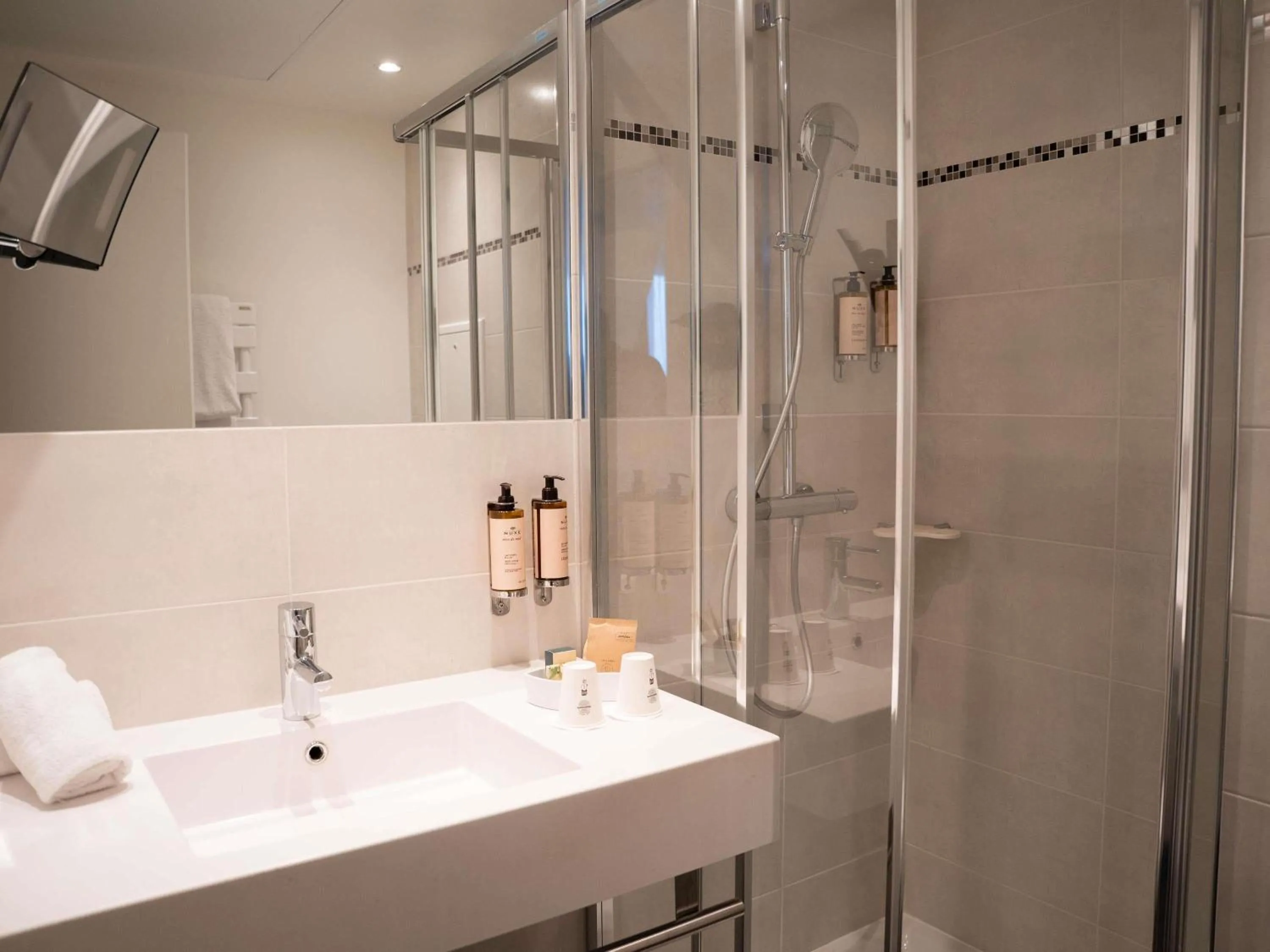 Bedroom in Mercure Paris Bastille Marais