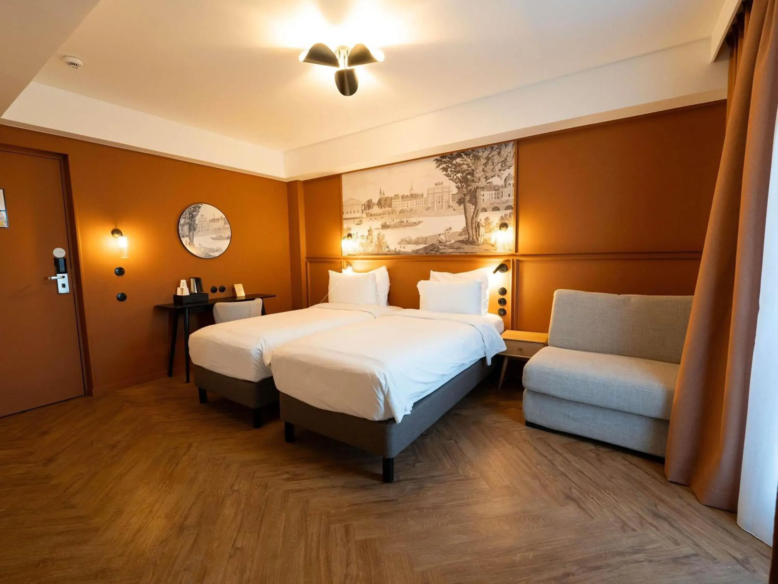 Bedroom, Bed in Mercure Paris Bastille Marais Bedroom, Bed in Mercure Paris Bastille Marais
