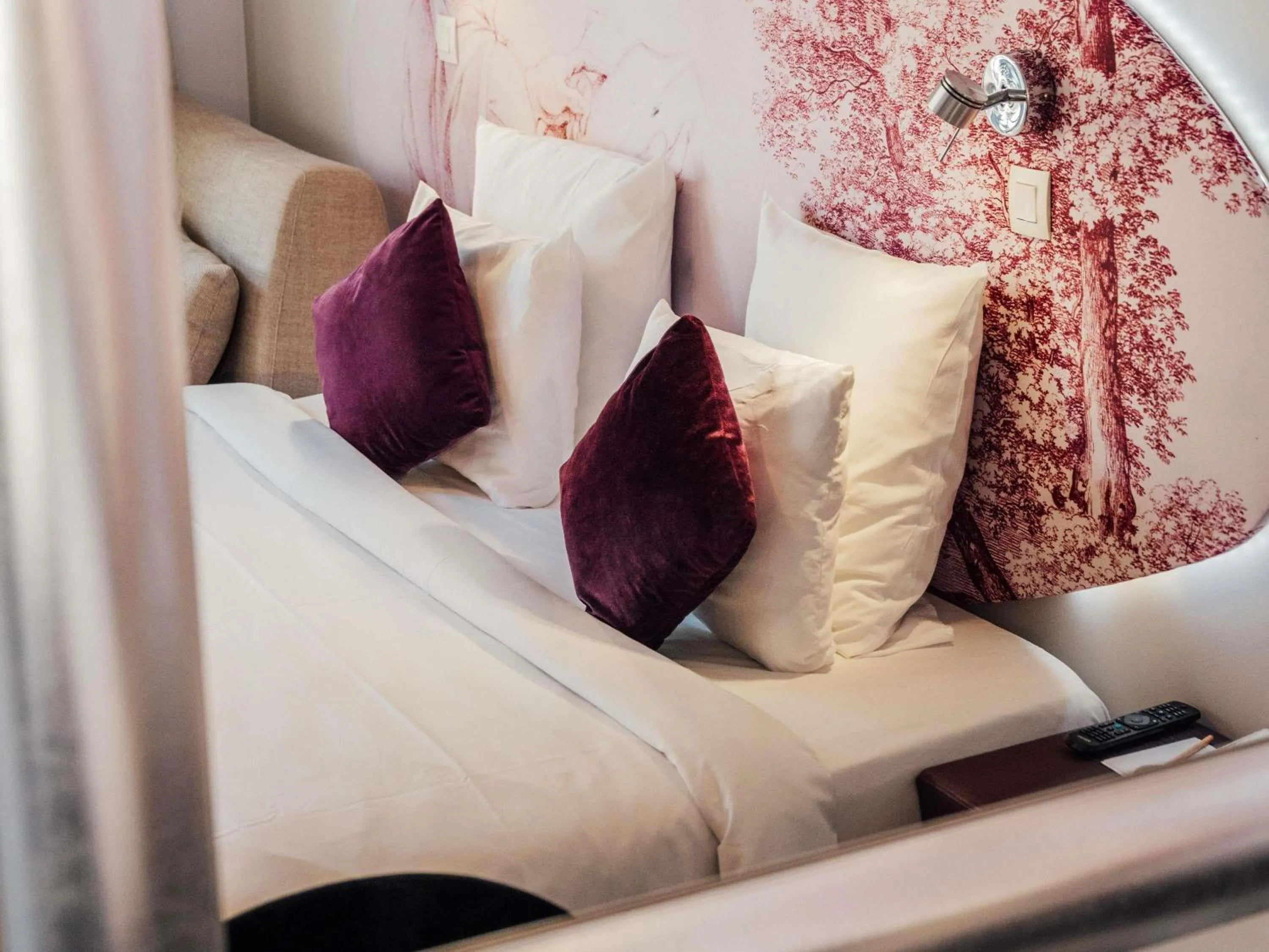 Bedroom, Bed in Mercure Paris Bastille Marais