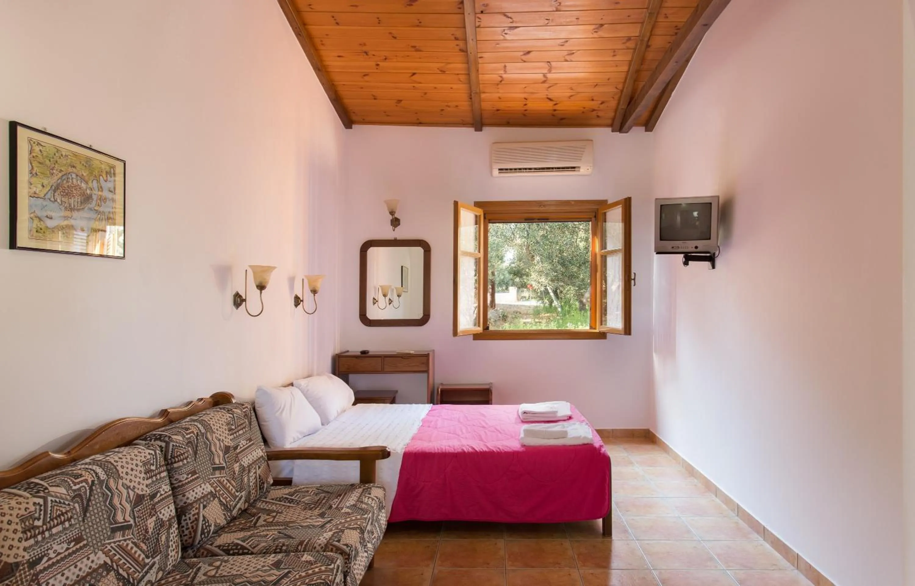 Bedroom, Bed in Georgia's Houses (Melitzanakia)