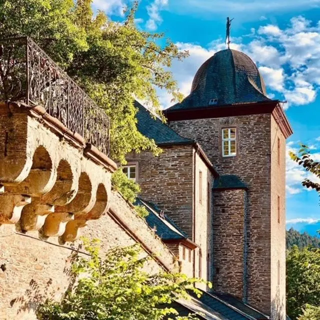 Property building in Hotel und Restaurant Burg Schnellenberg