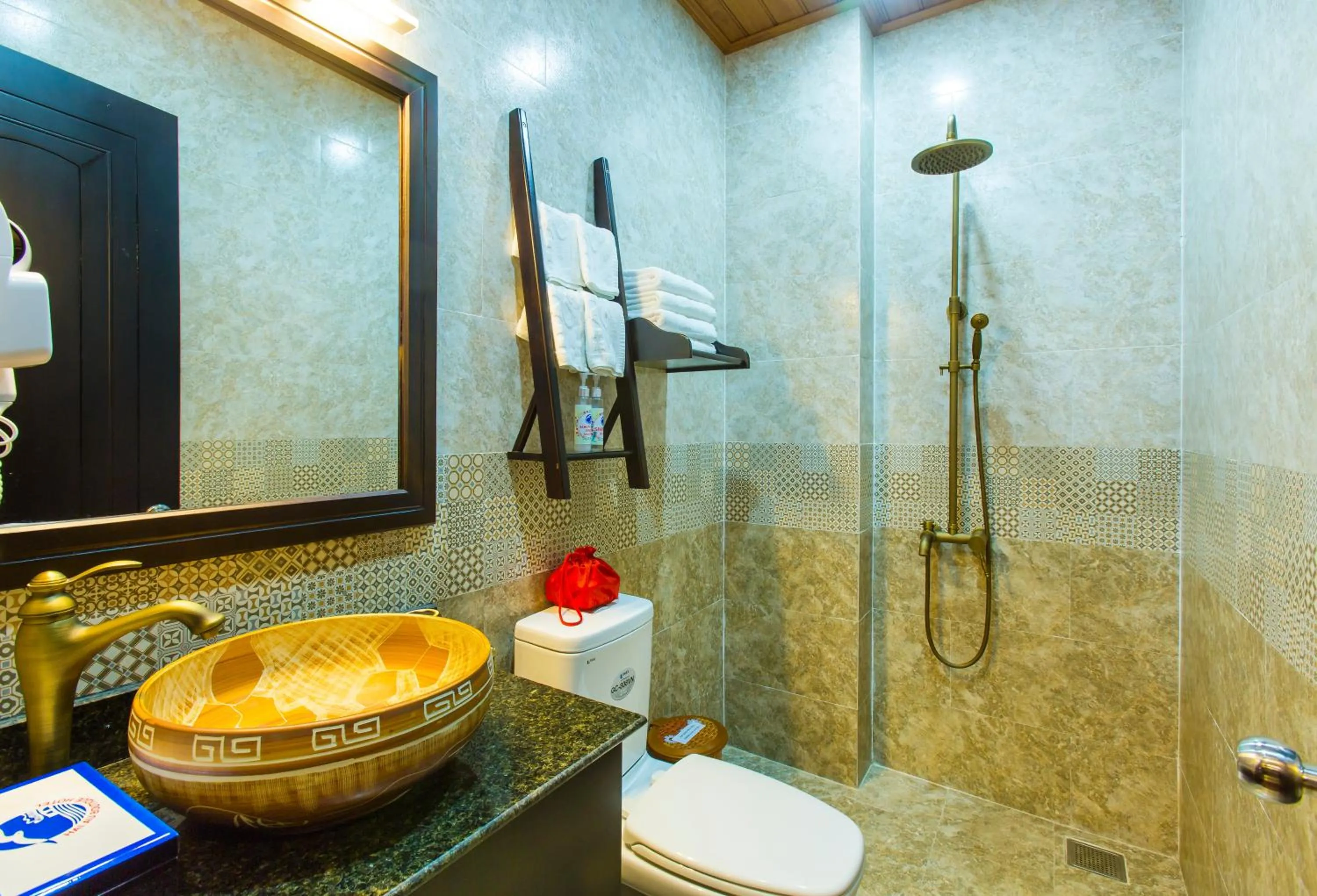 Bathroom in Hoi An Hai Au Boutique Hotel