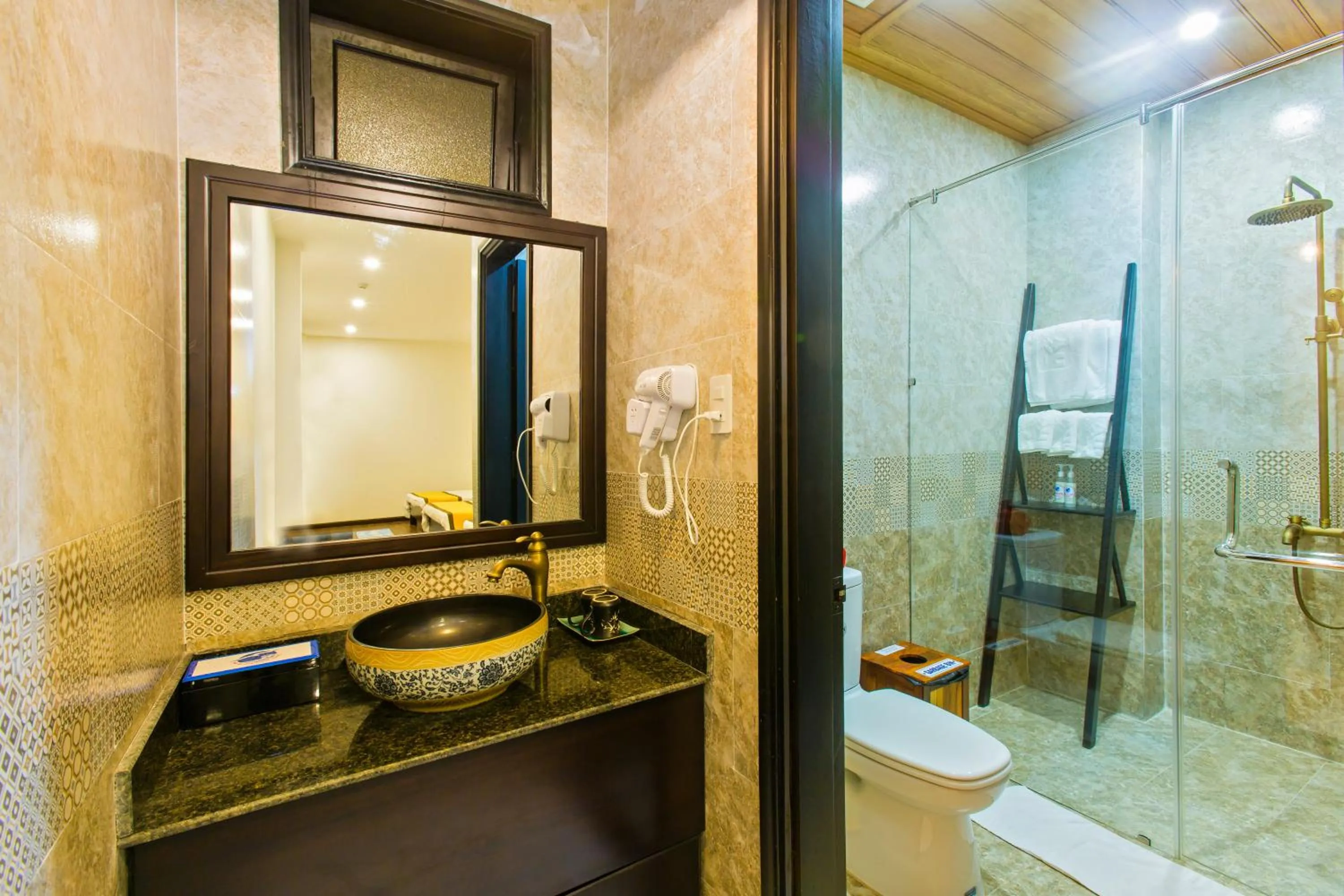 Bathroom in Hoi An Hai Au Boutique Hotel