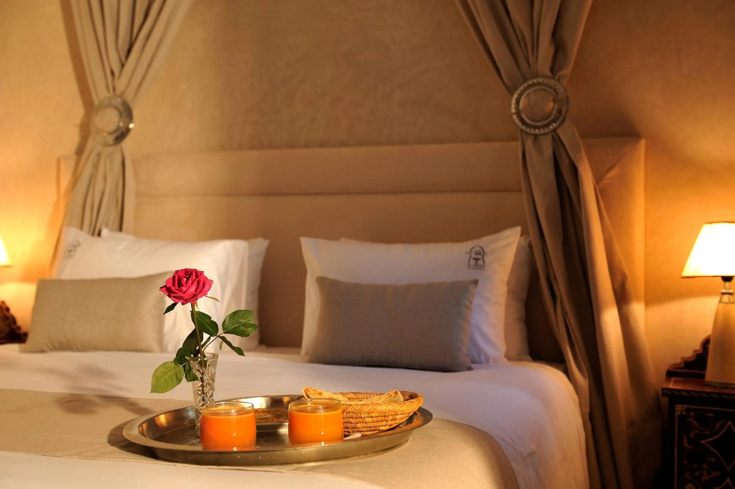 Bed in Riad Le Jardin d'Abdou