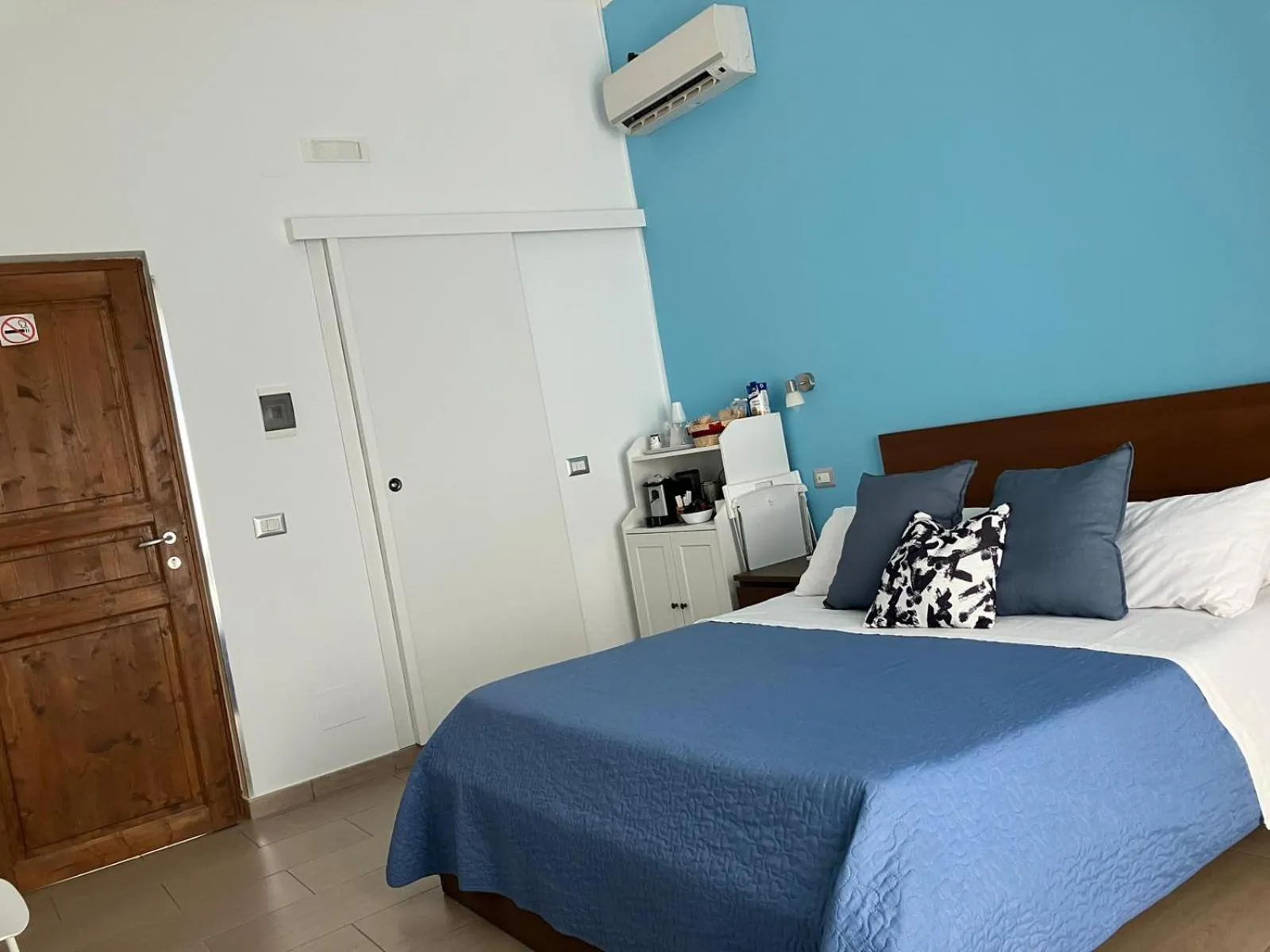 Bedroom in Jonio B&B