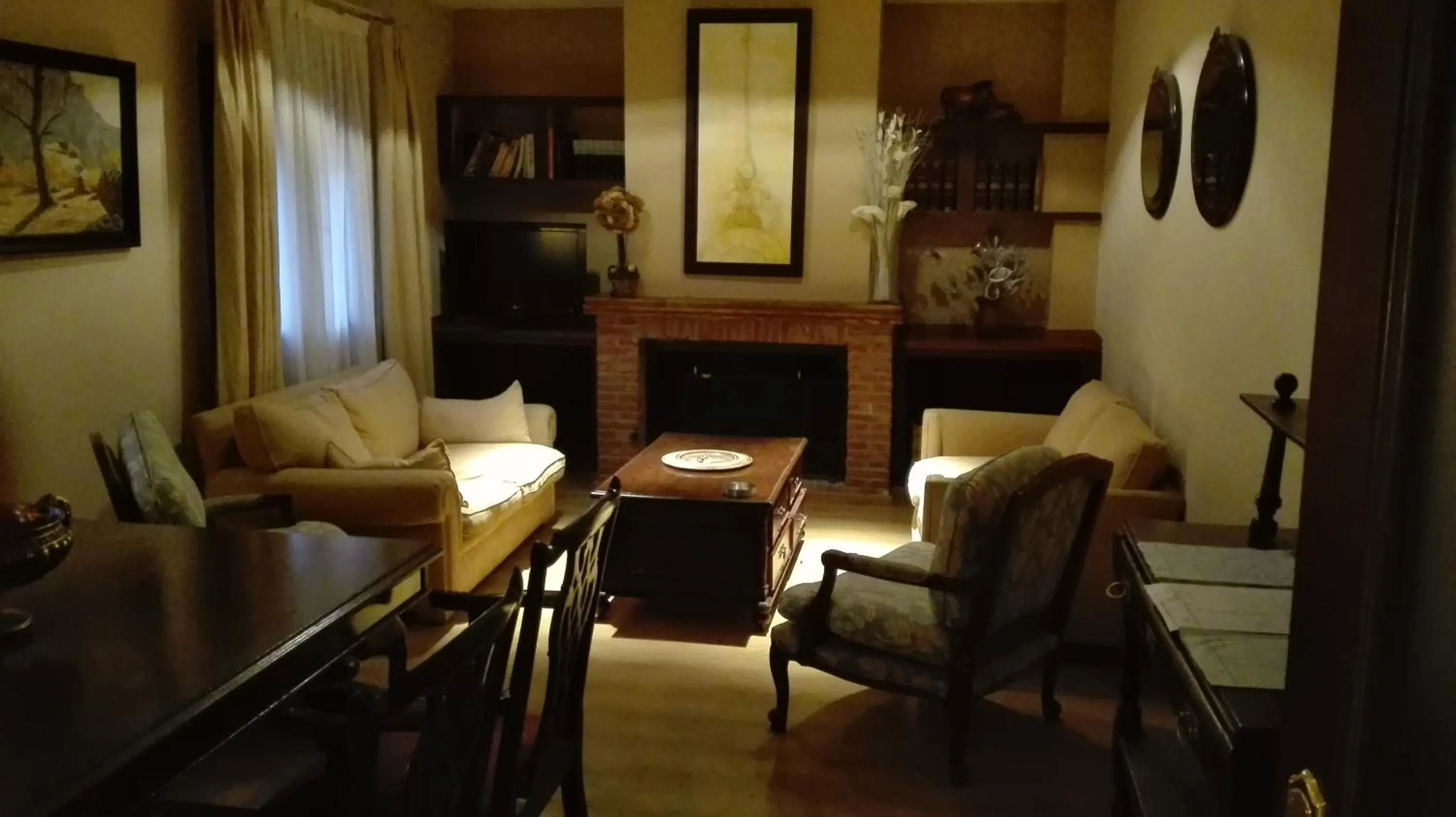 Communal lounge/ TV room in Hostal Rural La Montería