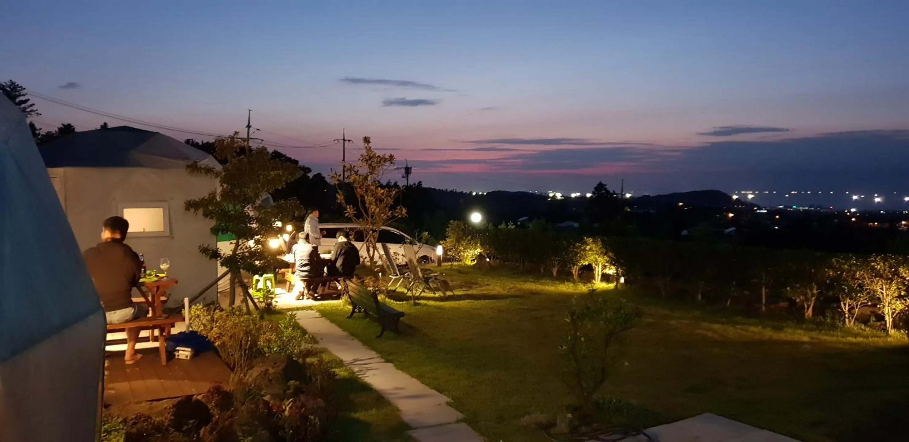 BBQ facilities in Jeju Starlight Glamping