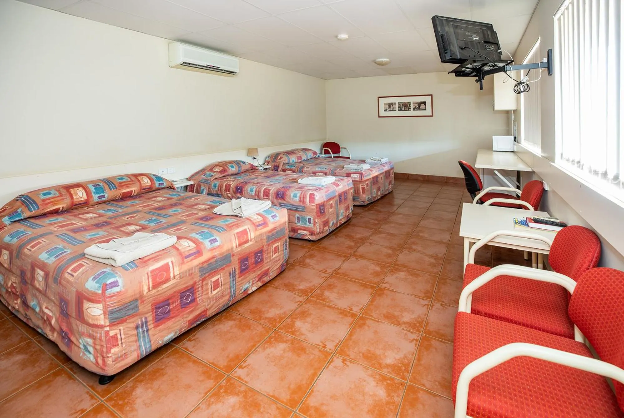 Bed in Leichhardt Hotel Motel Cloncurry