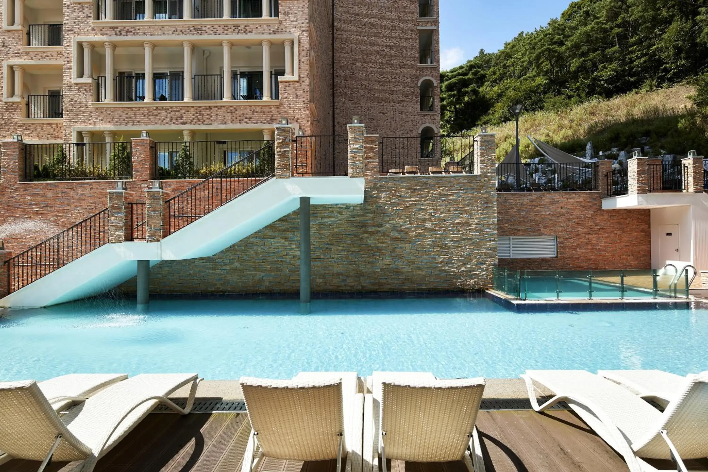 Swimming pool in Hotel Thesoom Forest Swimming pool in Hotel Thesoom Forest