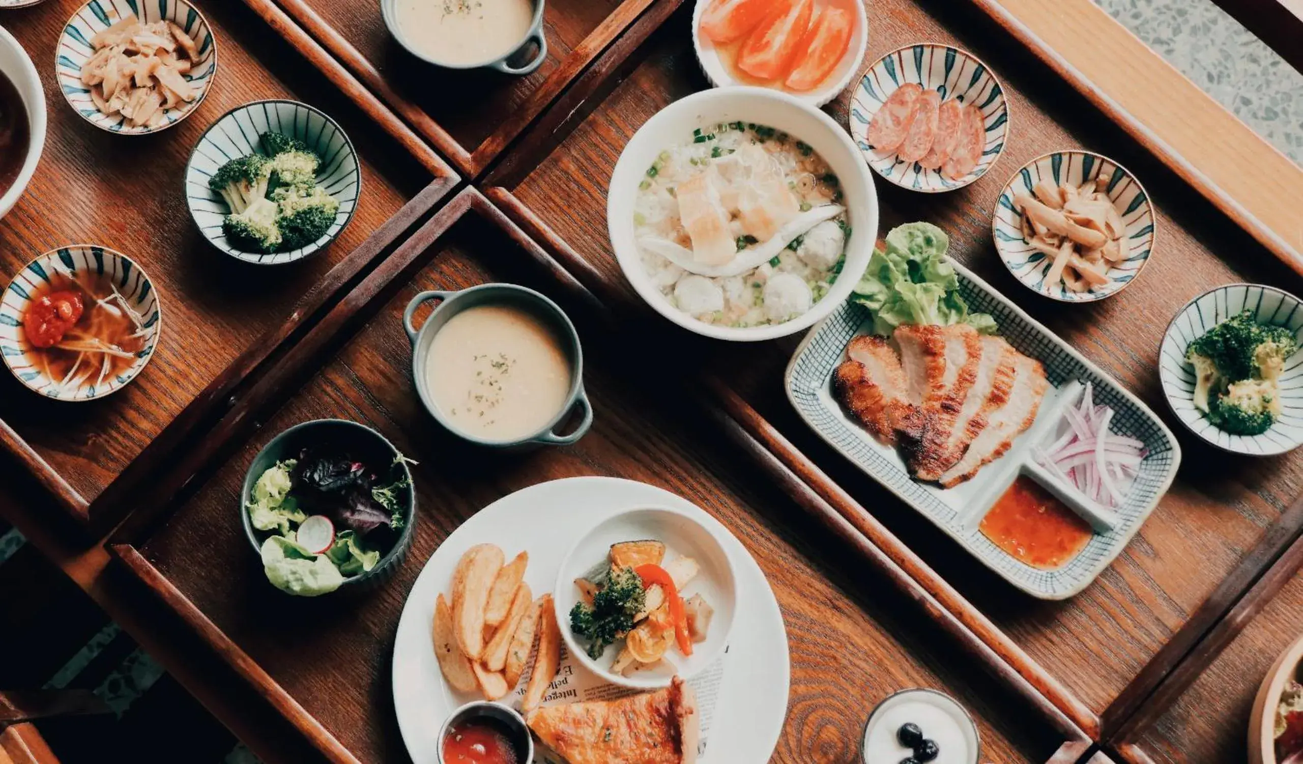 Breakfast in U.I.J Hotel & Hostel Breakfast in U.I.J Hotel & Hostel