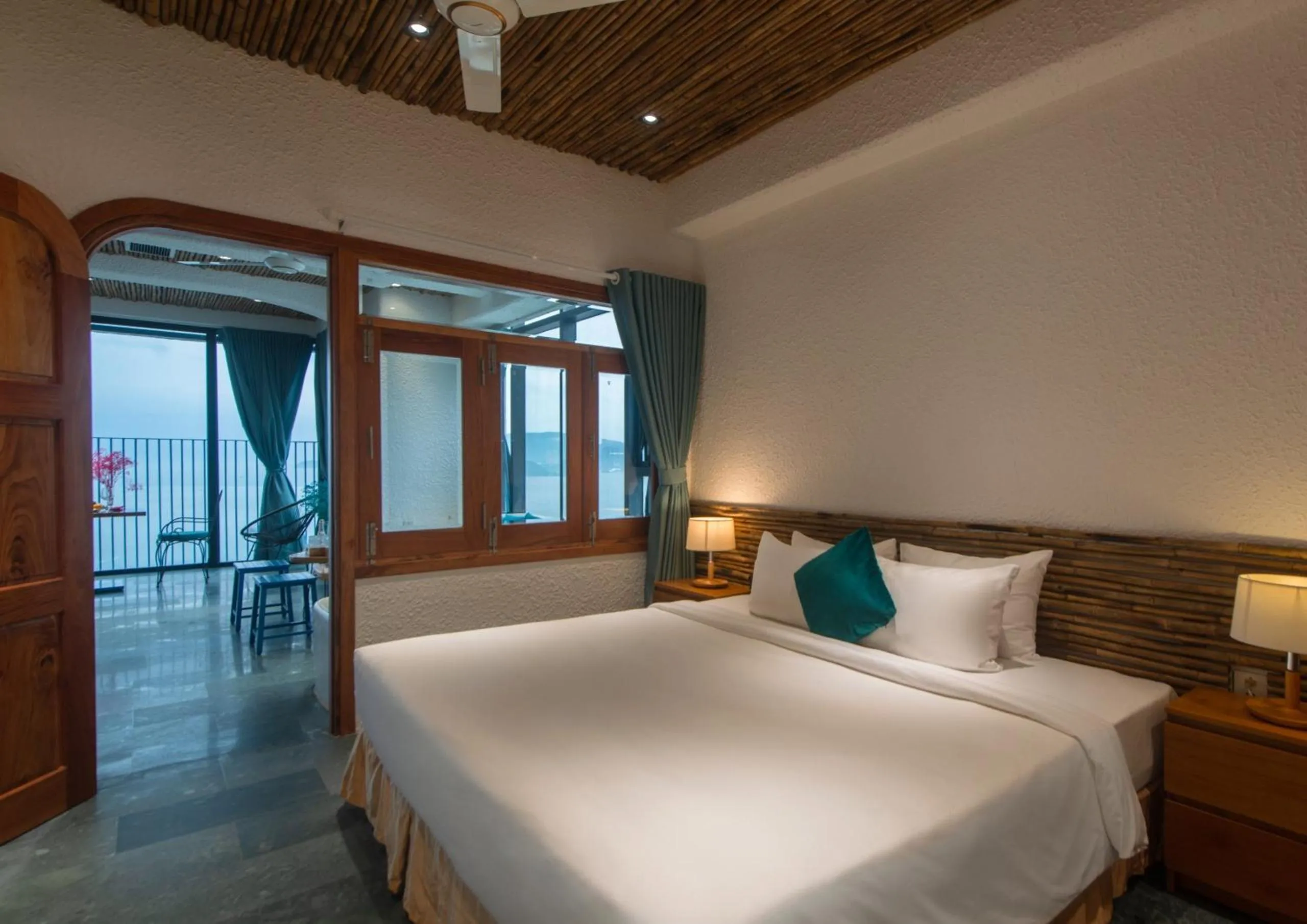 Bed in Maple Hotel & Apartment