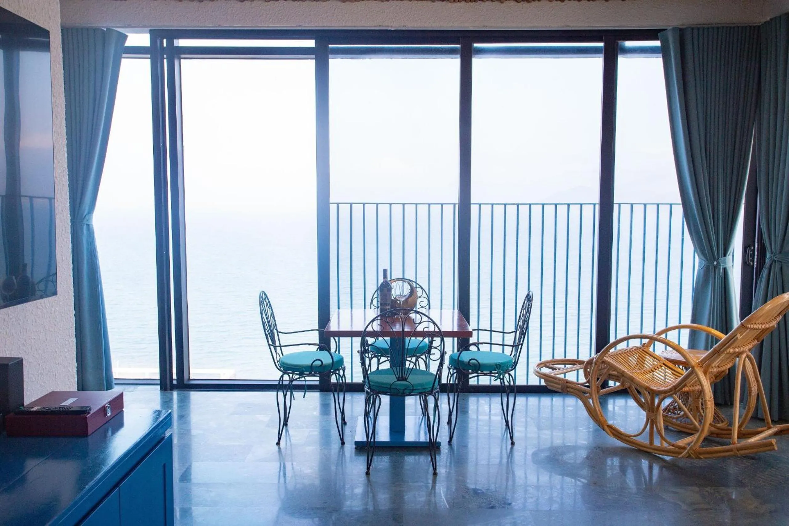 Maple Hotel & Apartment