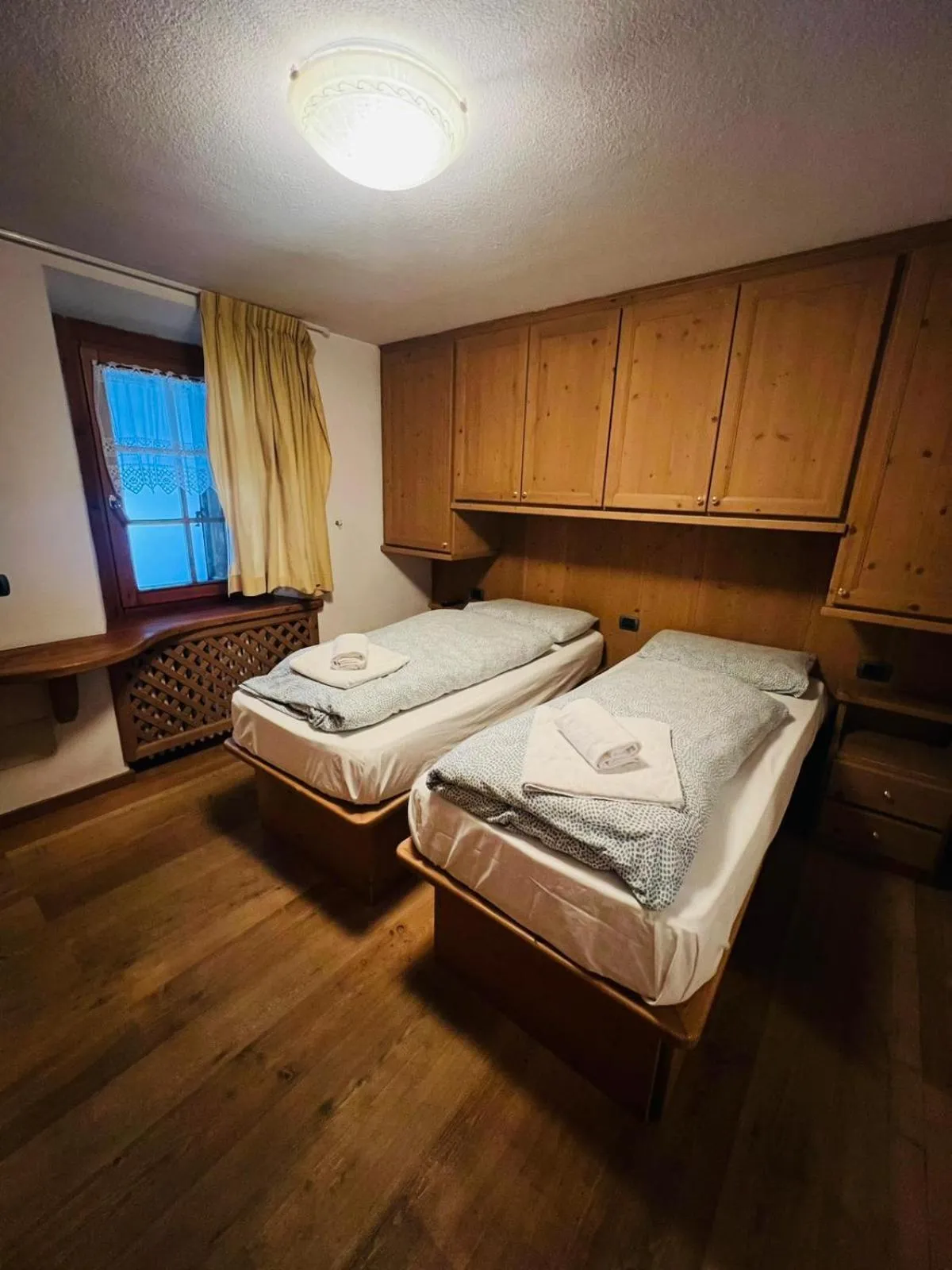 Bedroom, Bed in Chalet Del Sole per gruppi