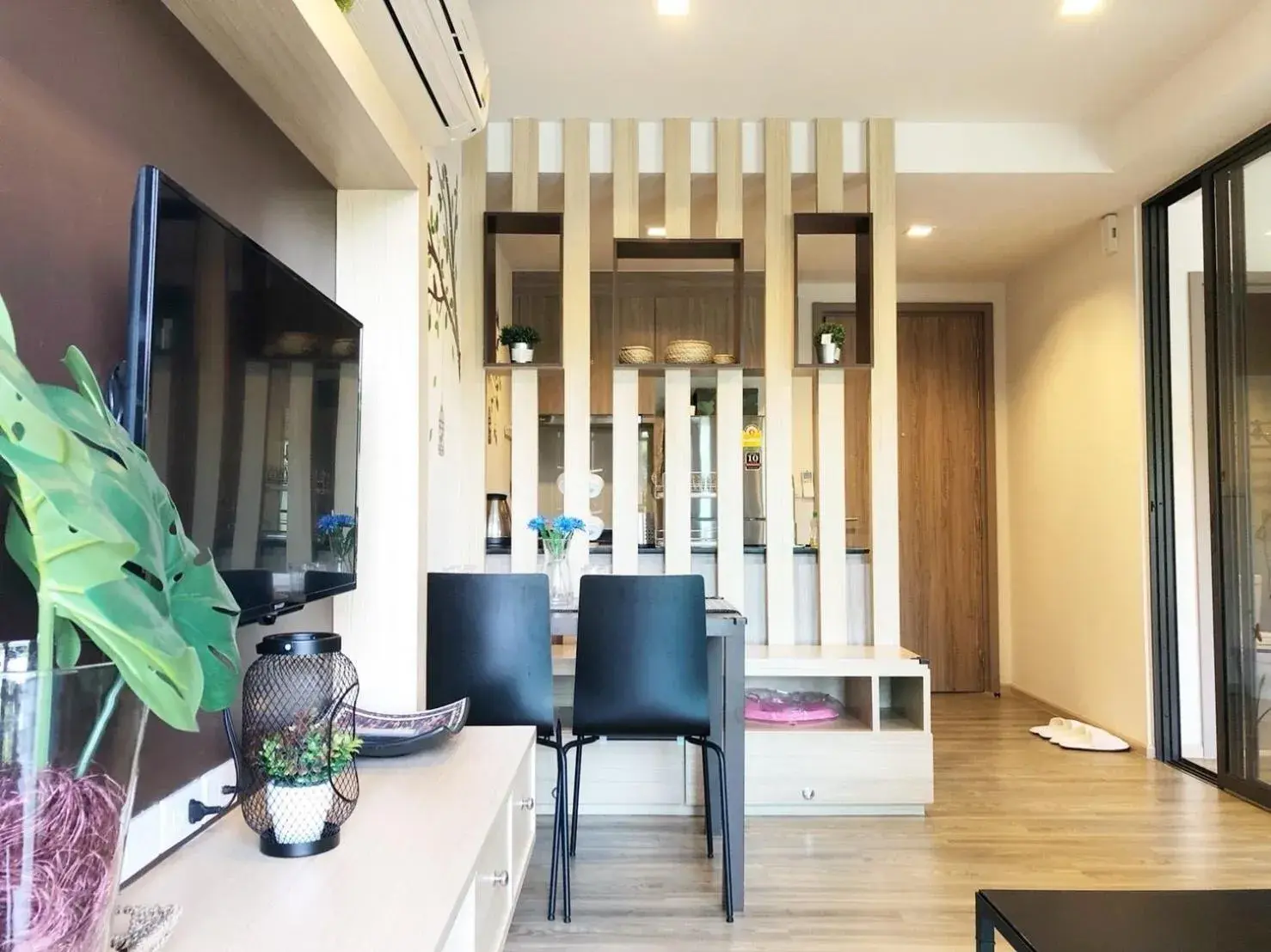 Kitchen or kitchenette in Rain Cha-am by Obbset Kitchen or kitchenette in Rain Cha-am by Obbset