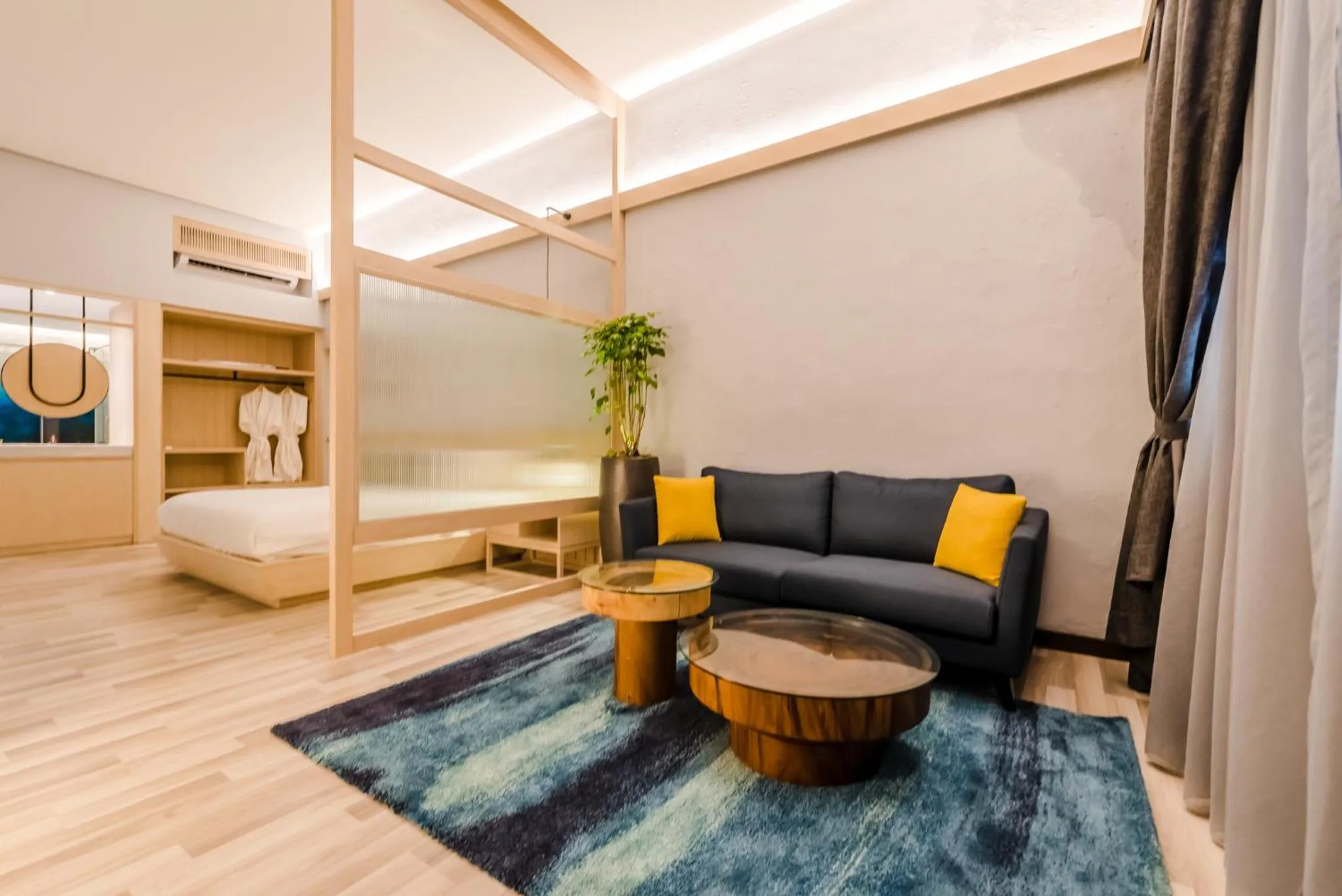 Seating area, Bed in Tien Hotel Georgetown