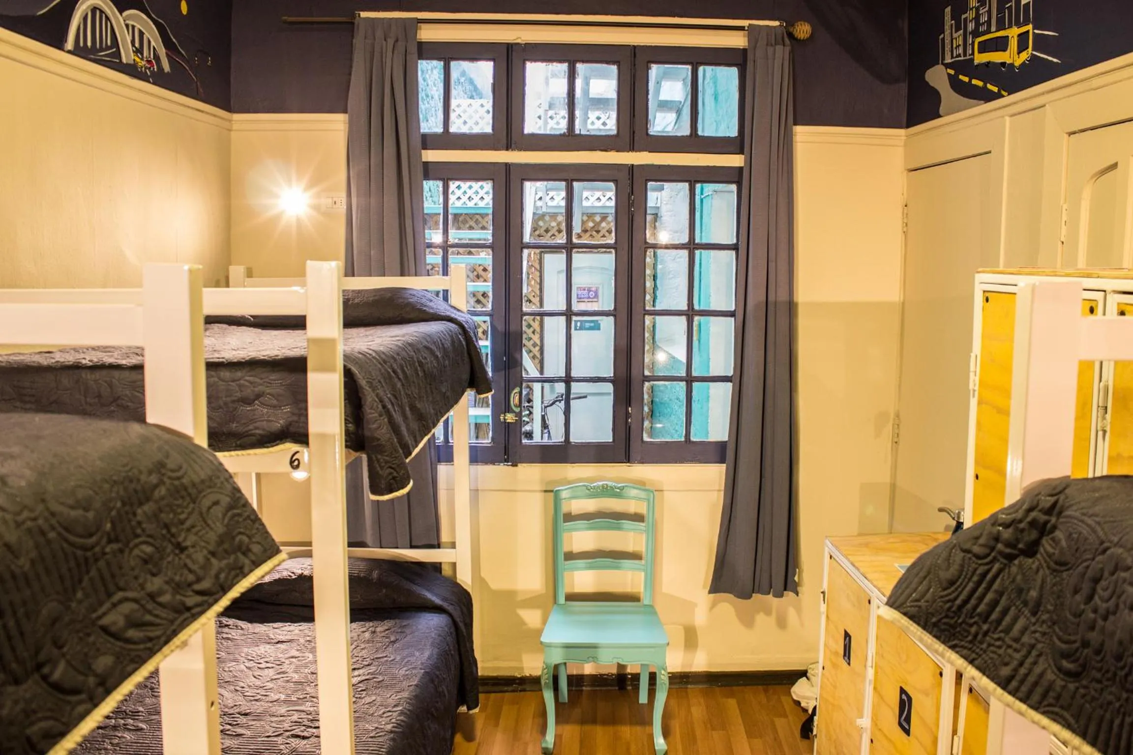 bunk bed, Bed in Hostal Forestal