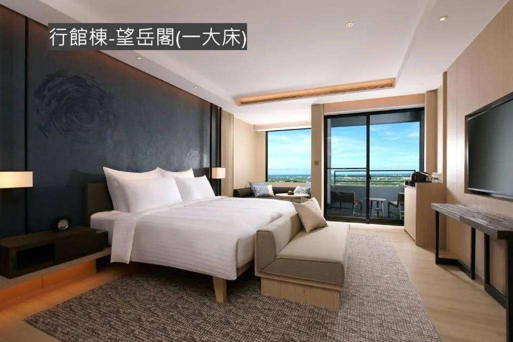 Photo of the whole room, Bed in MU Jiaoxi Hotel