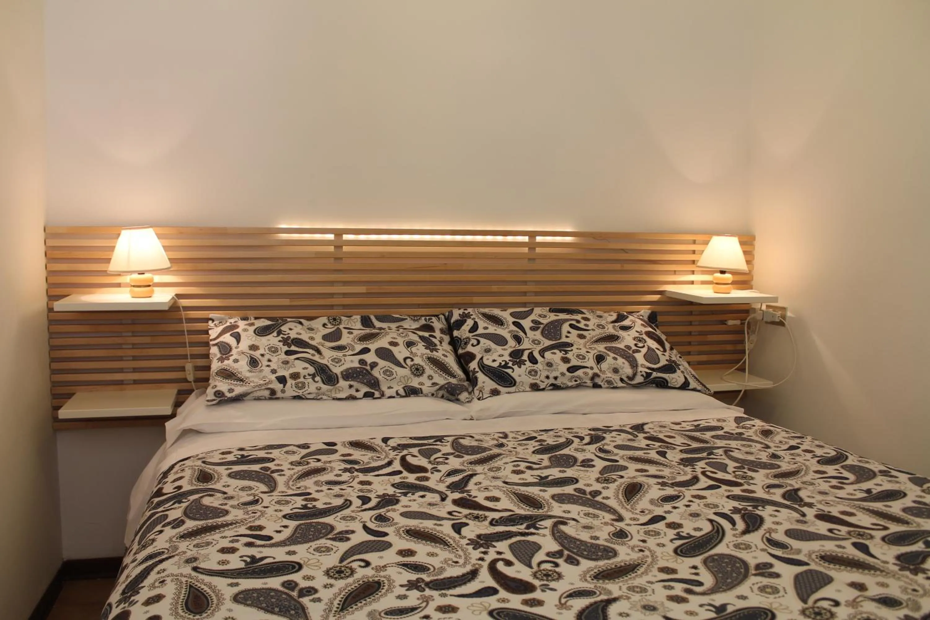 Bedroom, Bed in Residence Geranio
