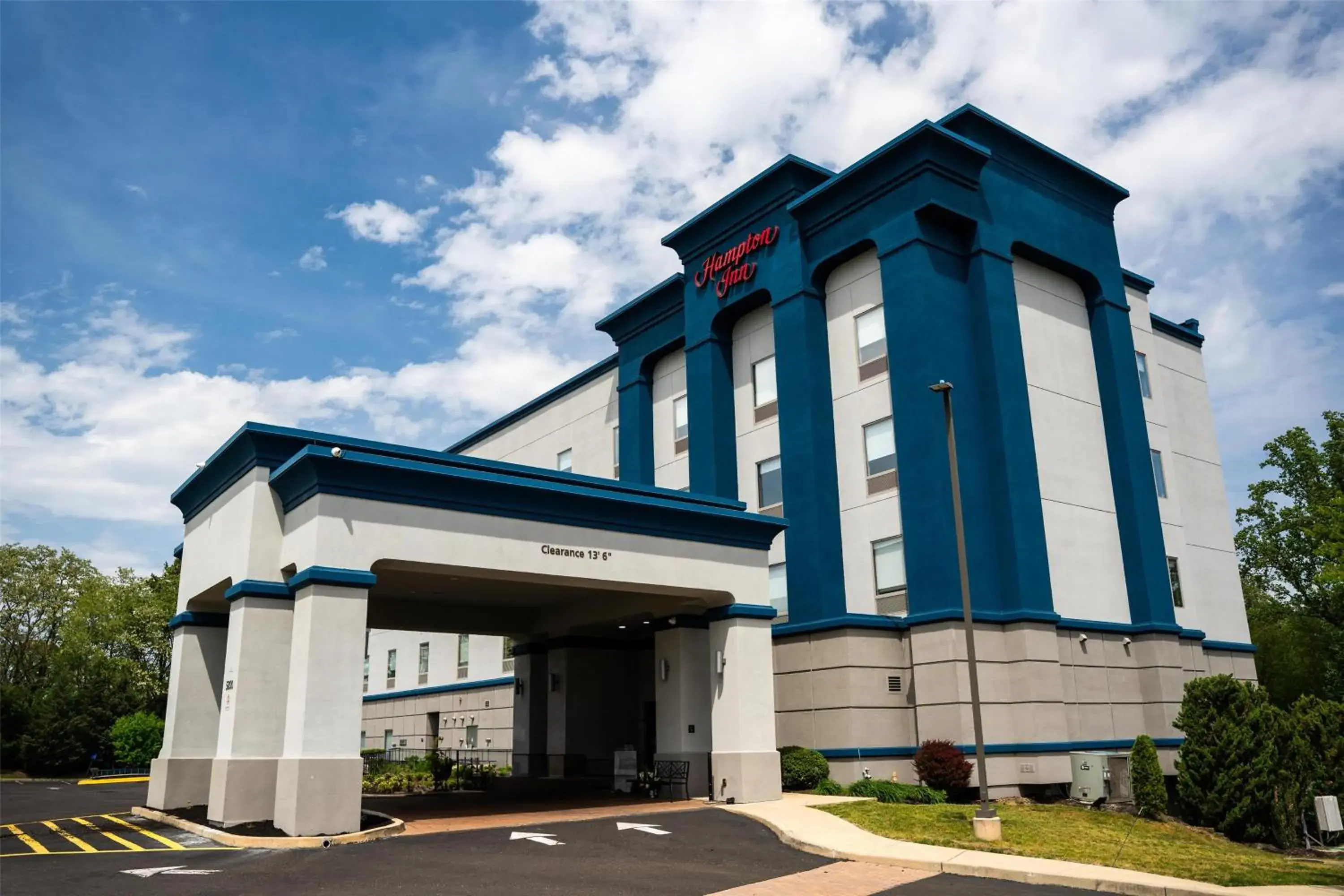 Property building in Hampton Inn Turnersville Property building in Hampton Inn Turnersville