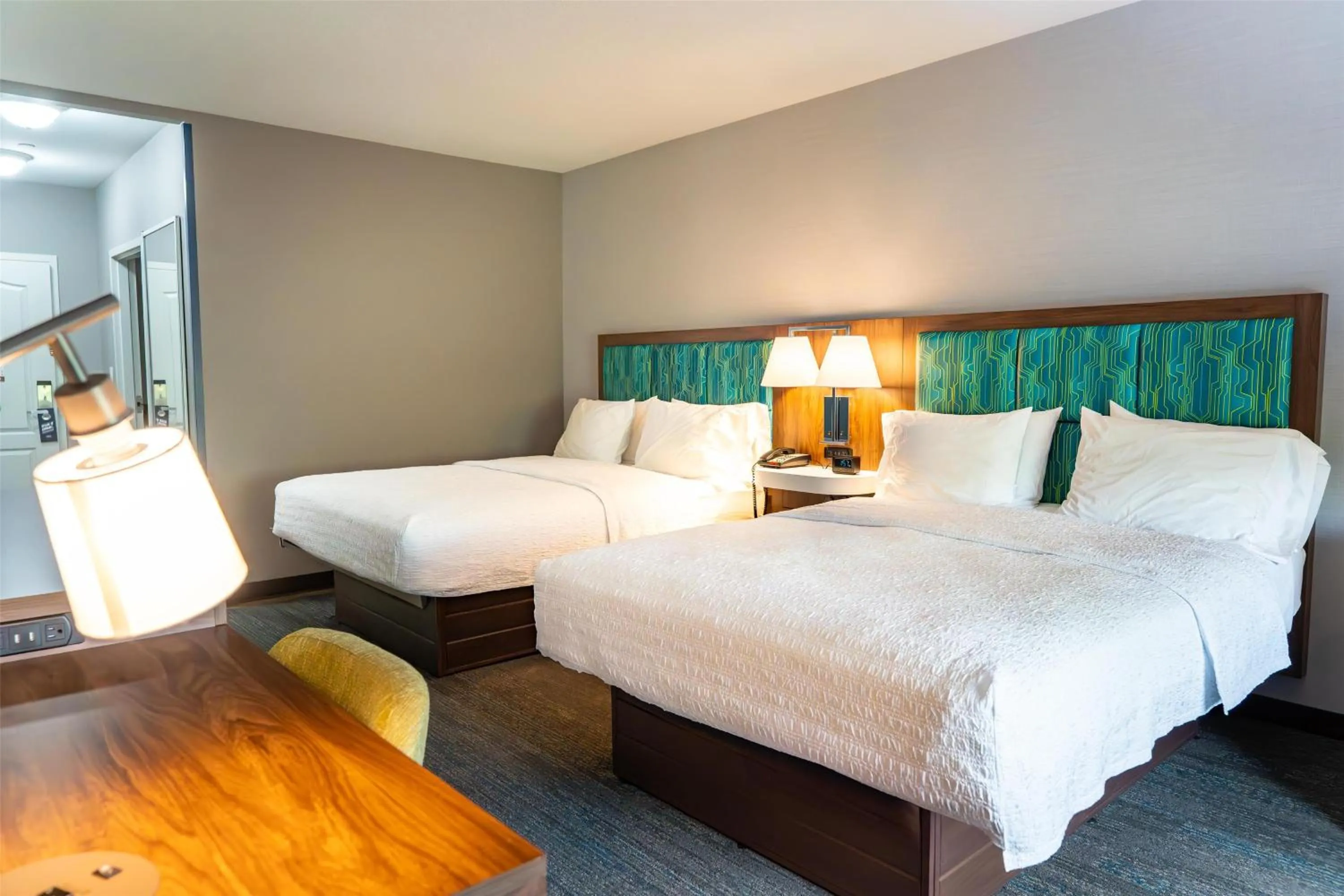 Bed in Hampton Inn Turnersville