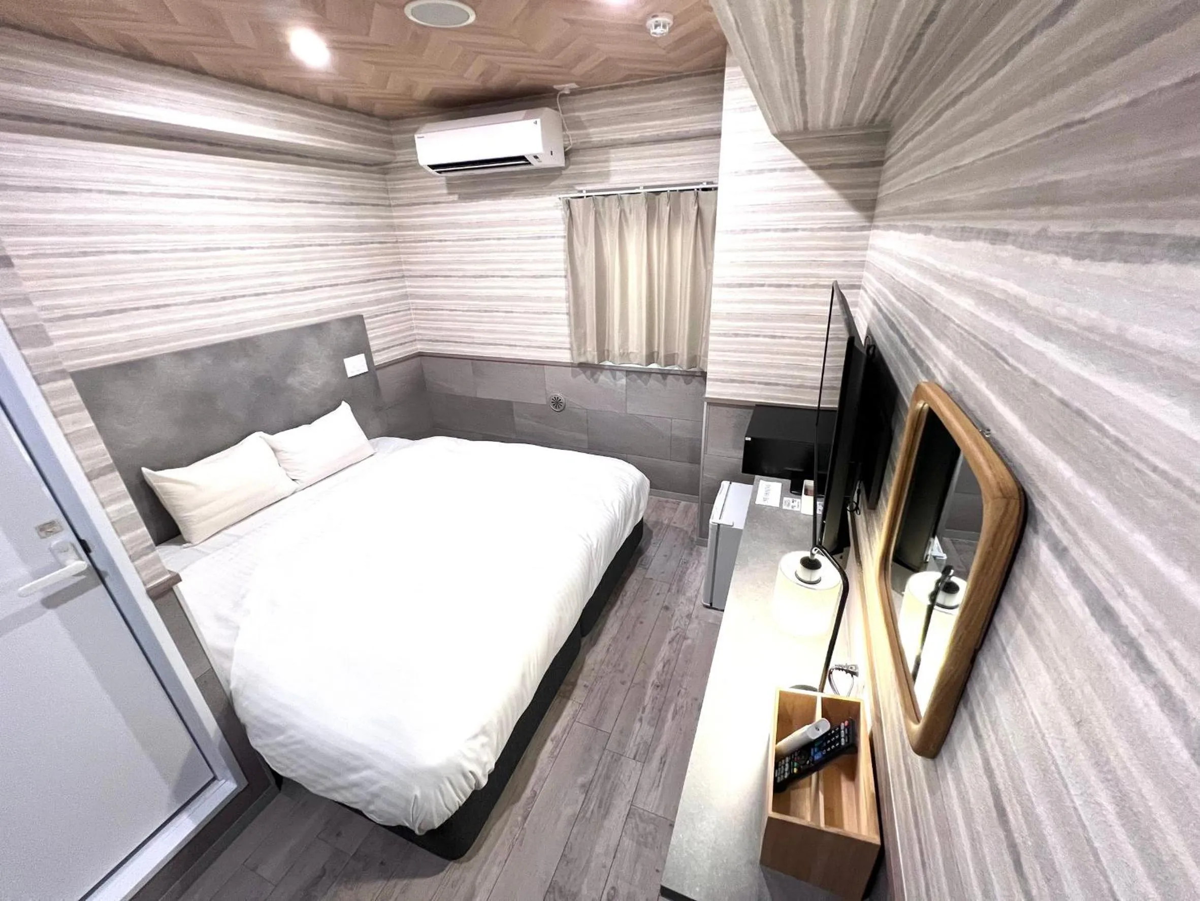 Living room, Bed in Kamon Hotel Namba