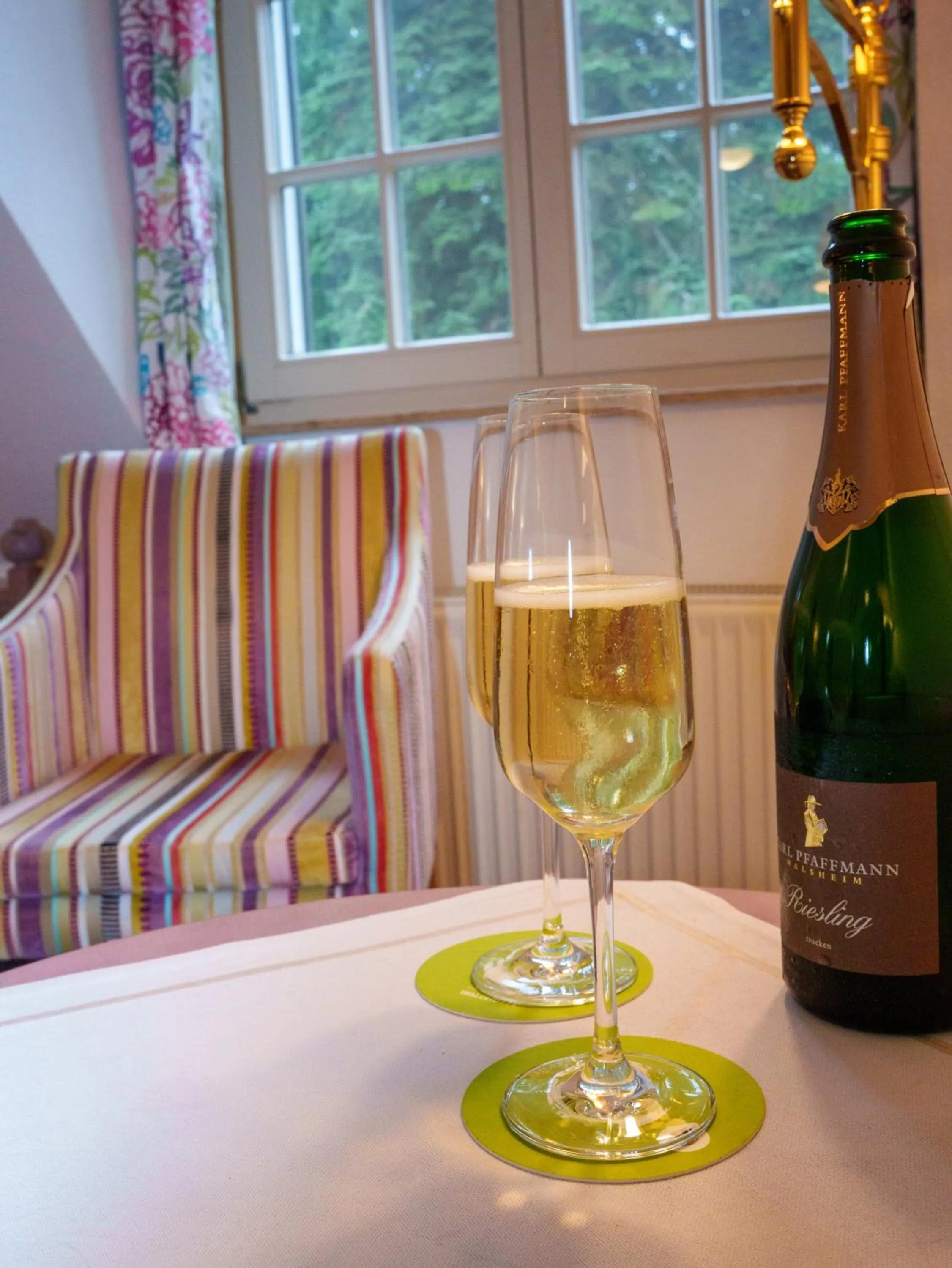 room service in Heidehotel Waldhütte