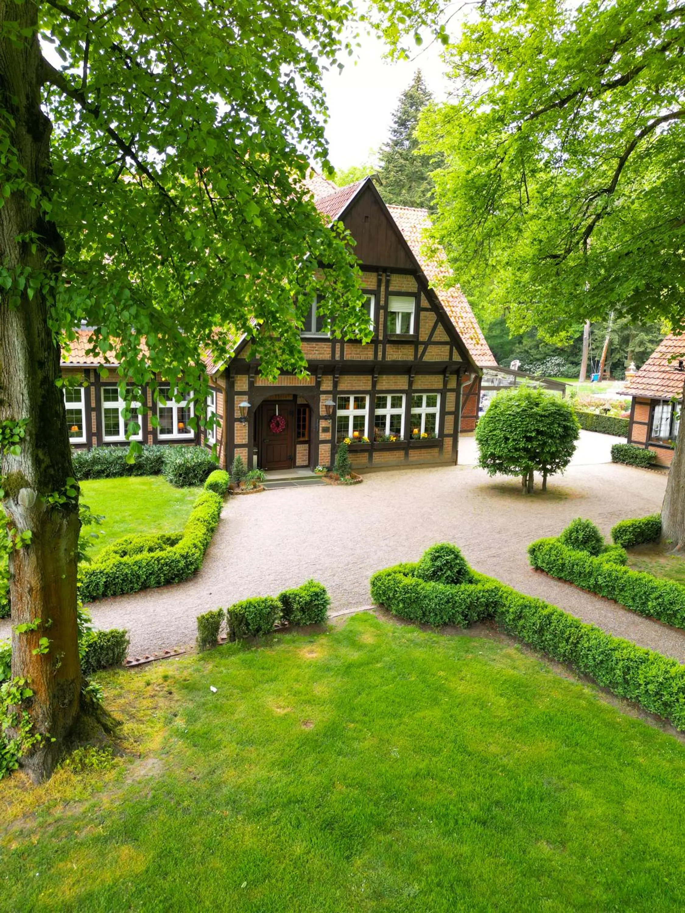 Property building in Heidehotel Waldhütte